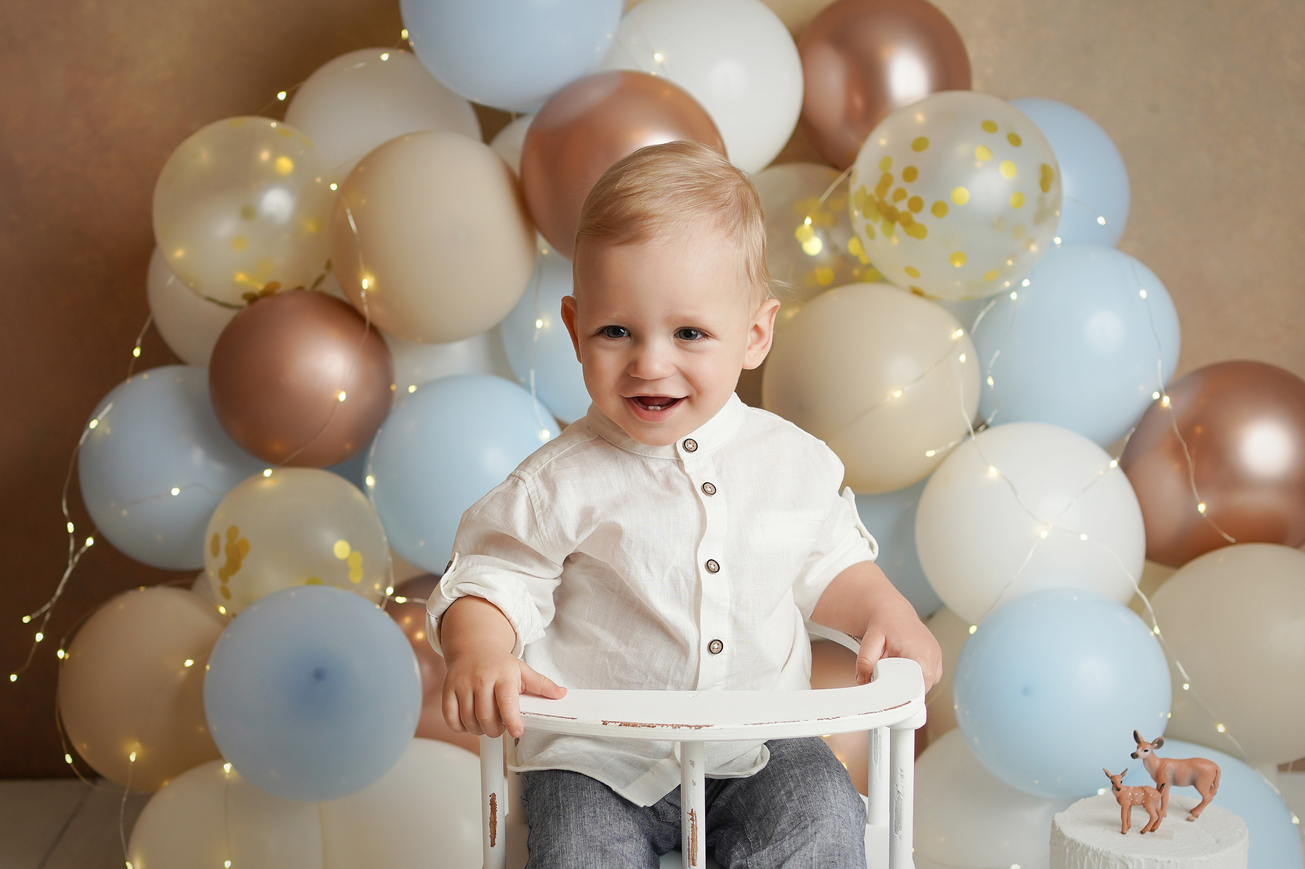 Фотограф на фотосессию Первый годик, Первый тортик