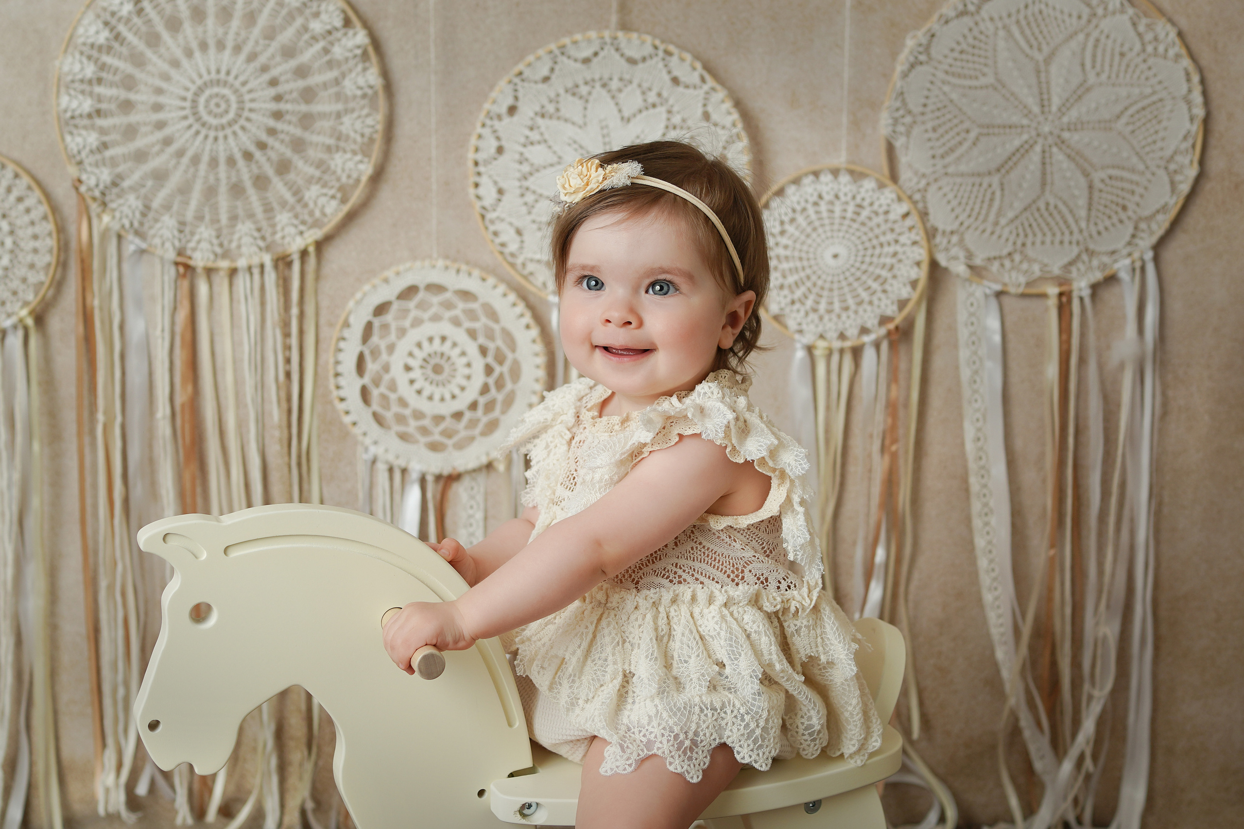 Фотосессия малышки Софии в детской фотостудии. Детский фотограф и фотограф новорожденных в Калининград Оксана Иваний