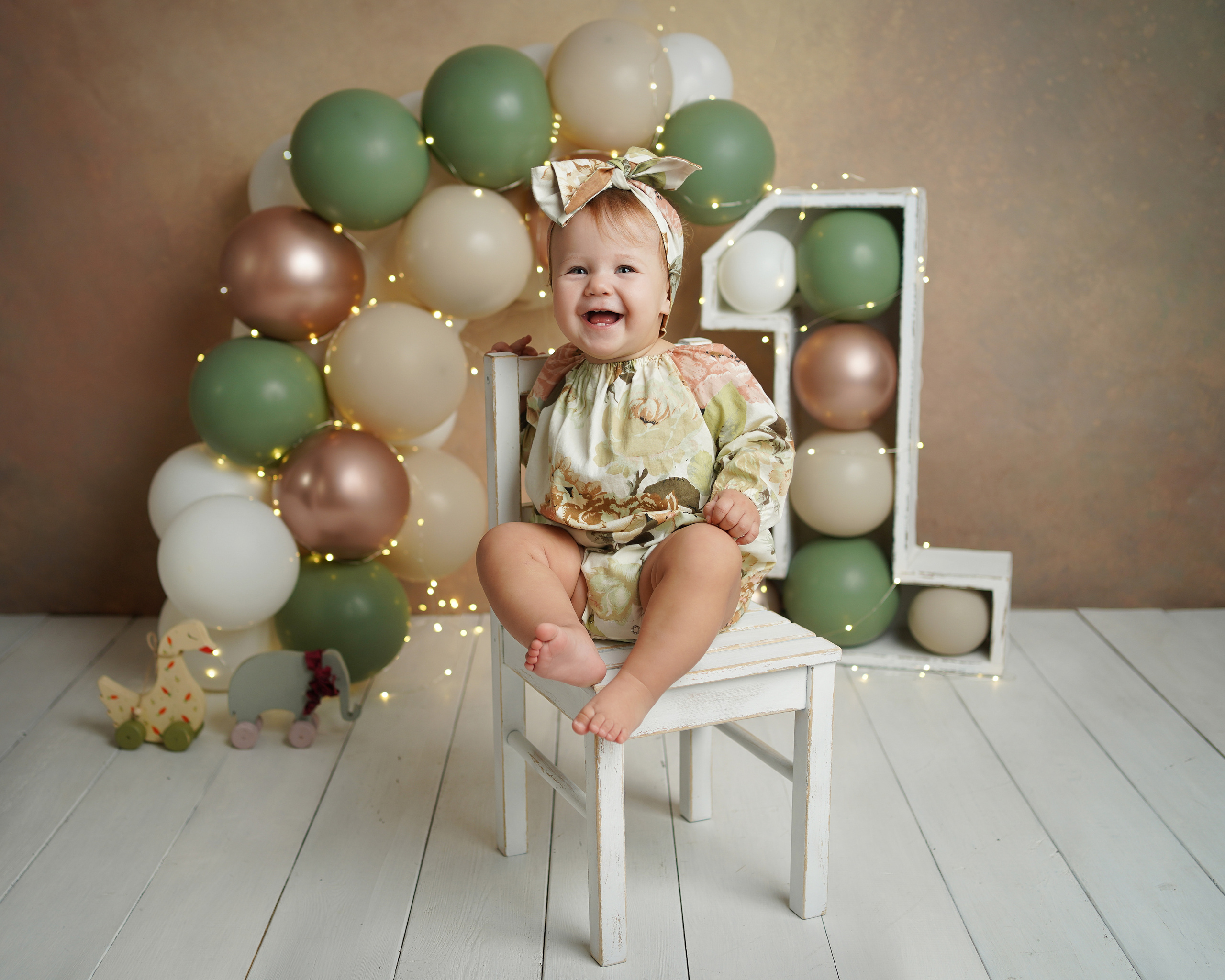 Детская фотосессия Анечки в детской студии города Калининграда. Детский фотограф и фотограф новорожденных в Калининград Оксана Иваний