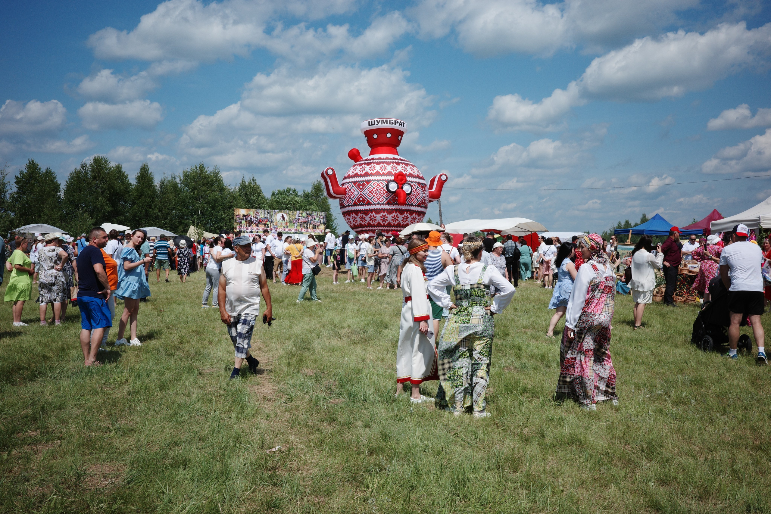 Акша Келу: Белая Берёза на берегу реки Вад — фотопрогулка по фестивалю. Проект «Фотокладовка»: блог уличной фотографии в формате street photo