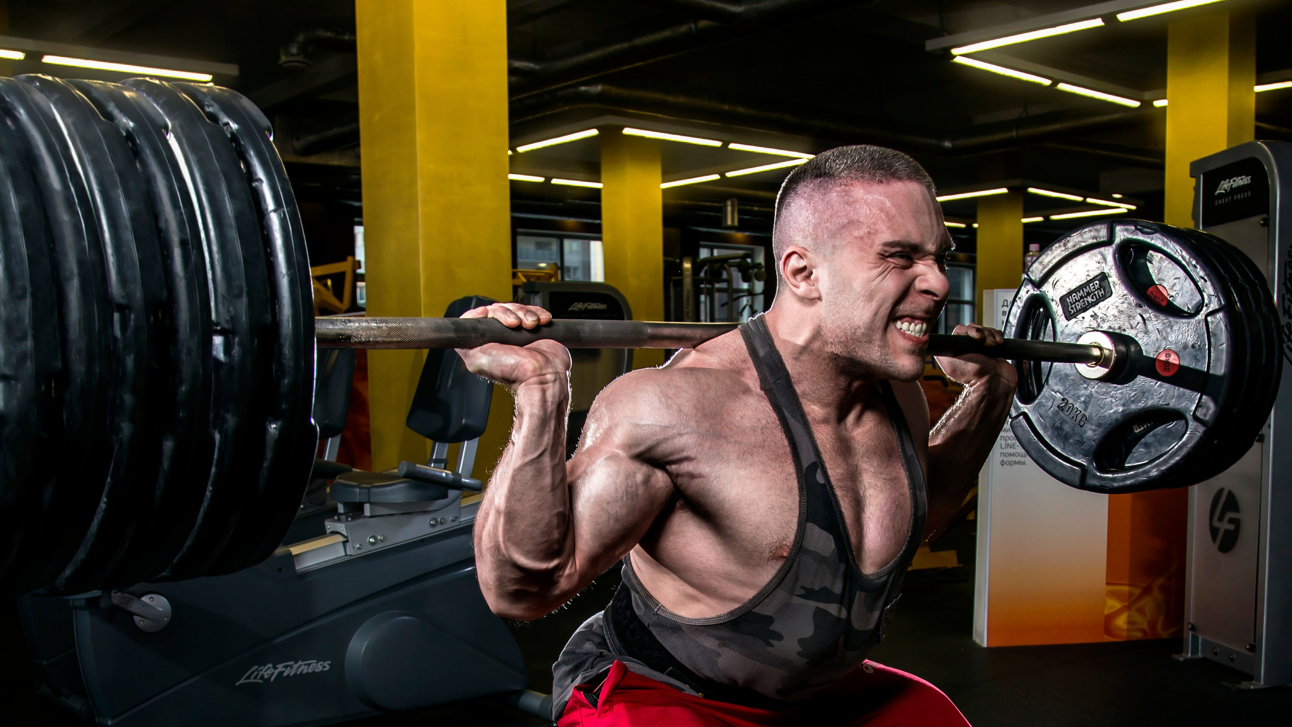 Почему в фитнес-фотографии не стоит брать большие веса