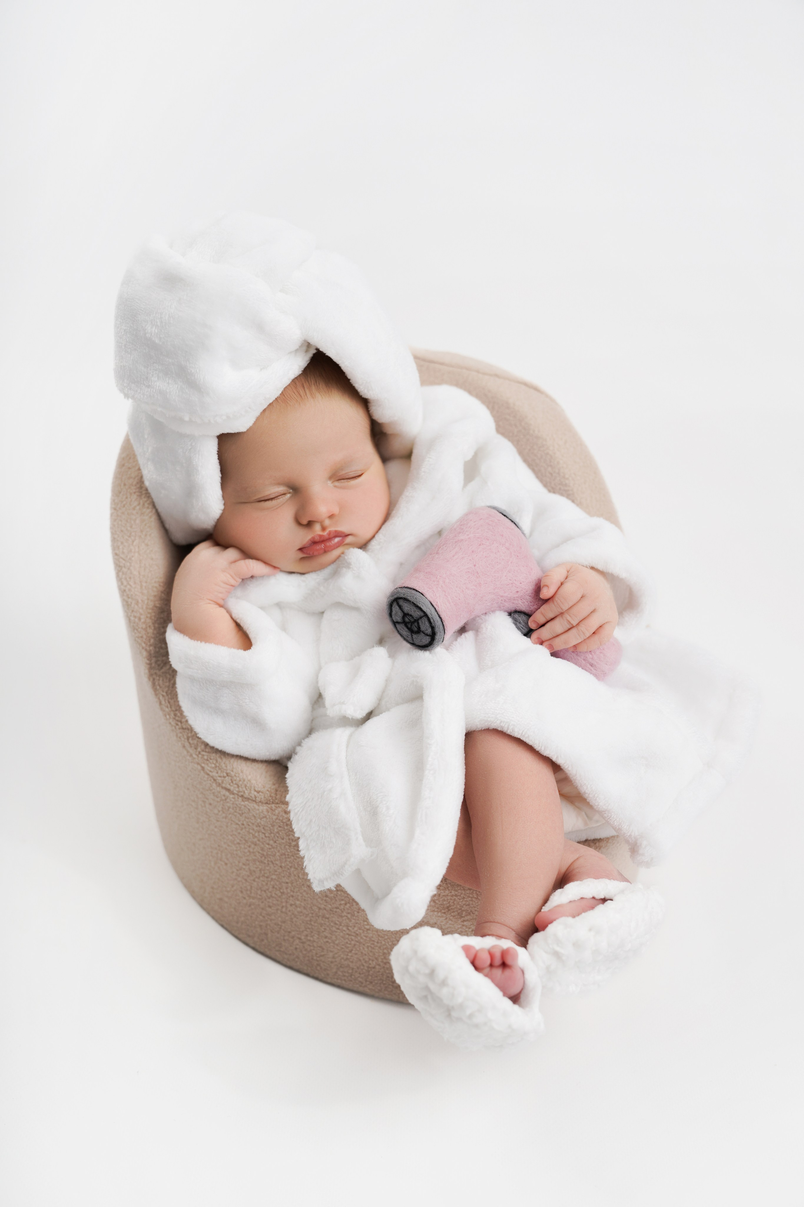 Фотосессия новорожденного (newborn). Фотограф новорожденных, детей до года и беременных в Симферополе