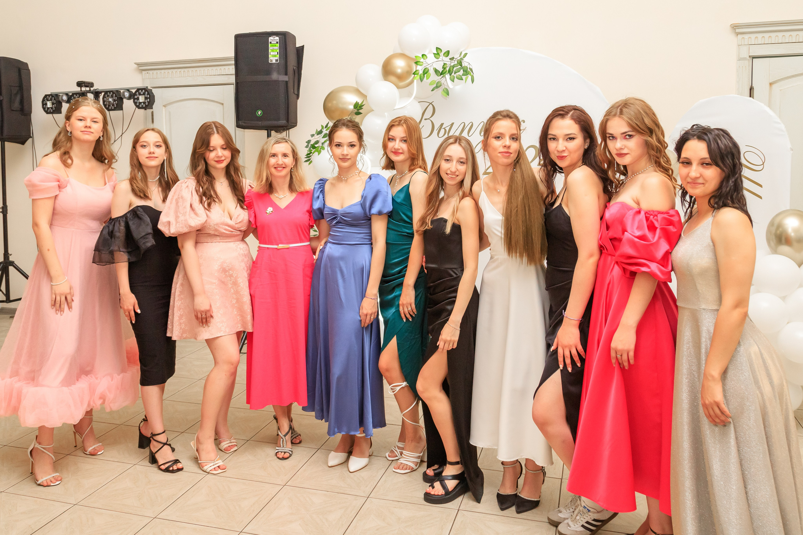 Выпускной. Выпускные альбомы — заказать альбом на выпускной в Новосибирске