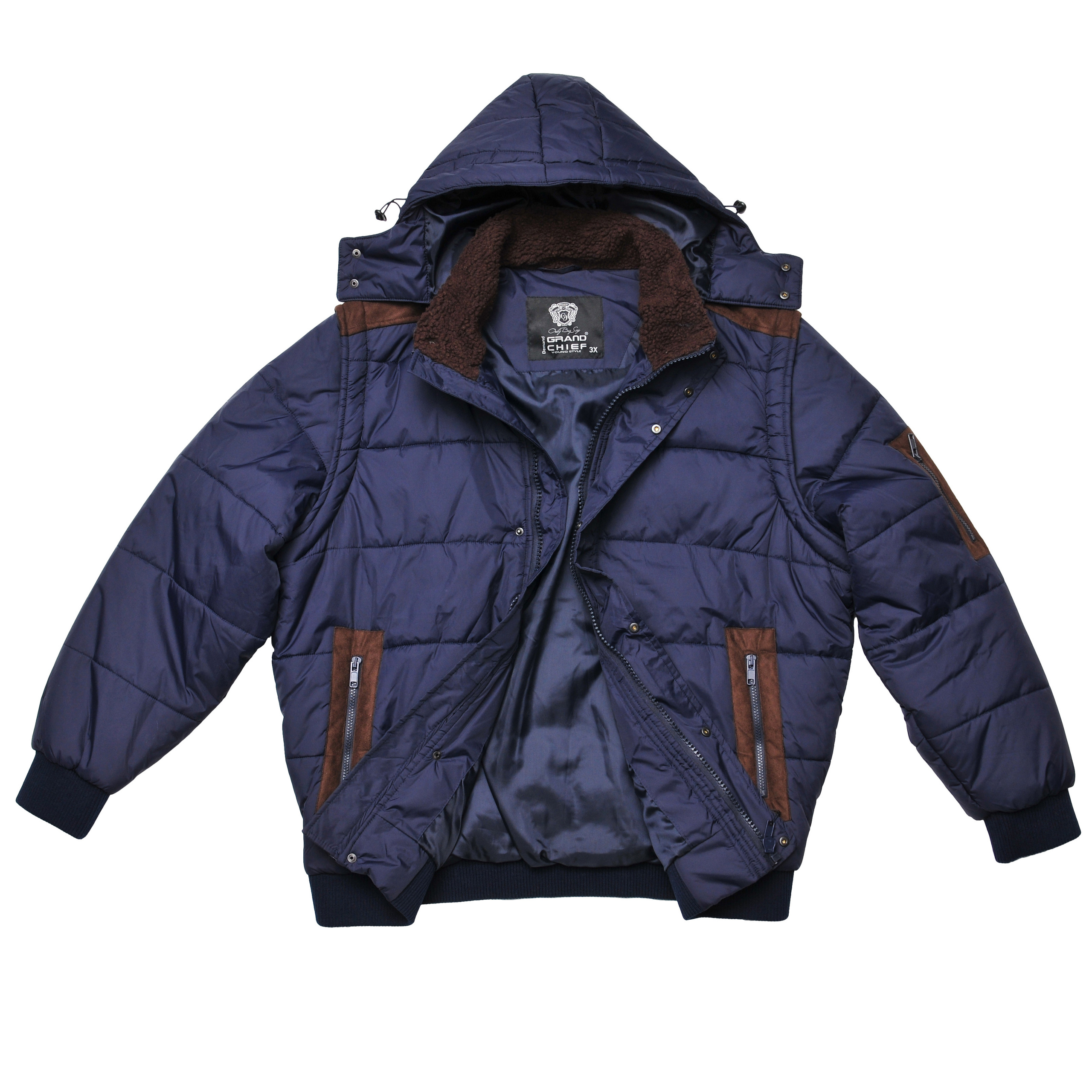 Куртка с капюшоном на белом фоне.