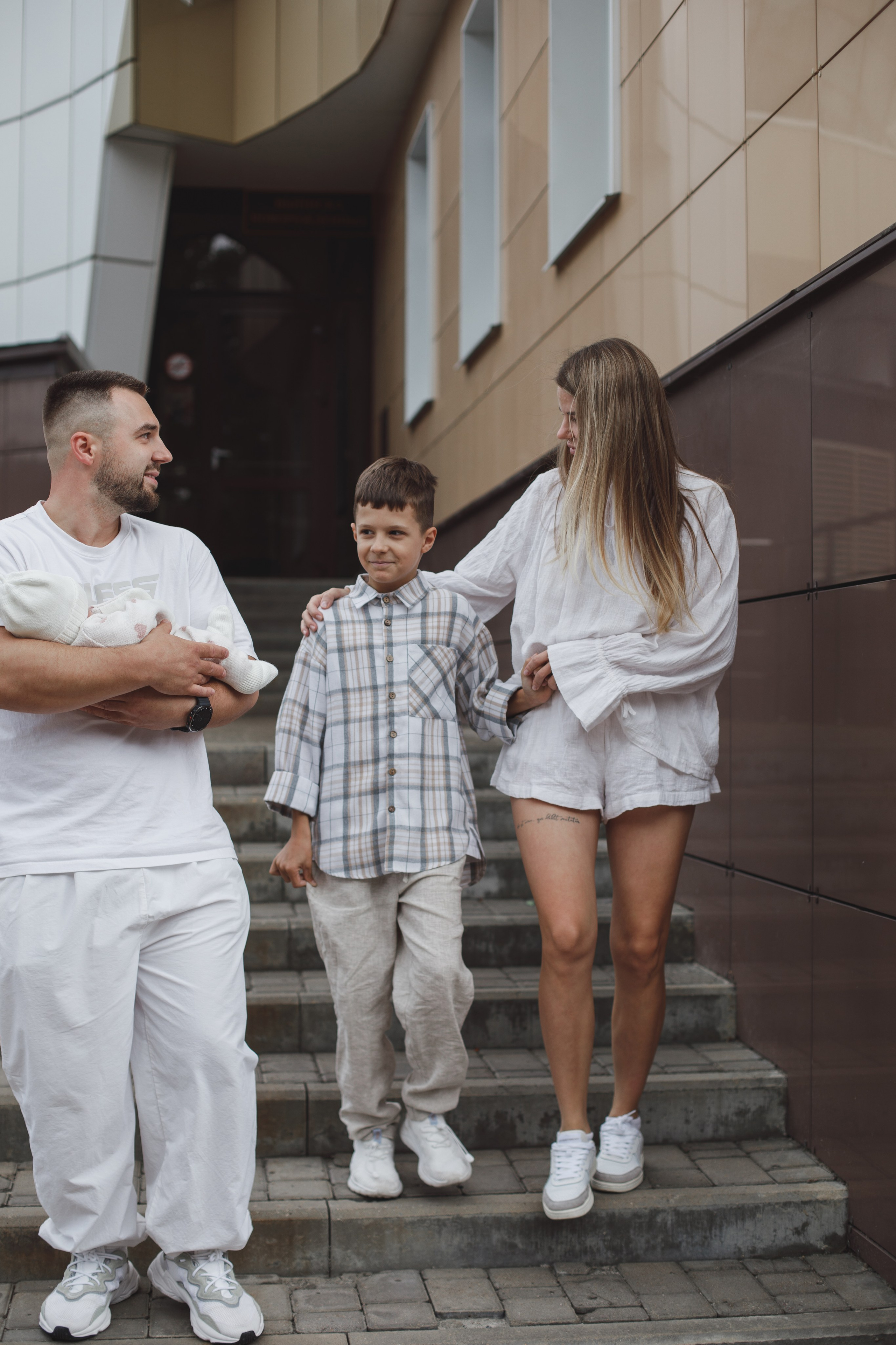Фотограф на выписку из роддома в Белгороде. Свадебный и контент фотограф в Белгороде Ярослав Гаврилейченко