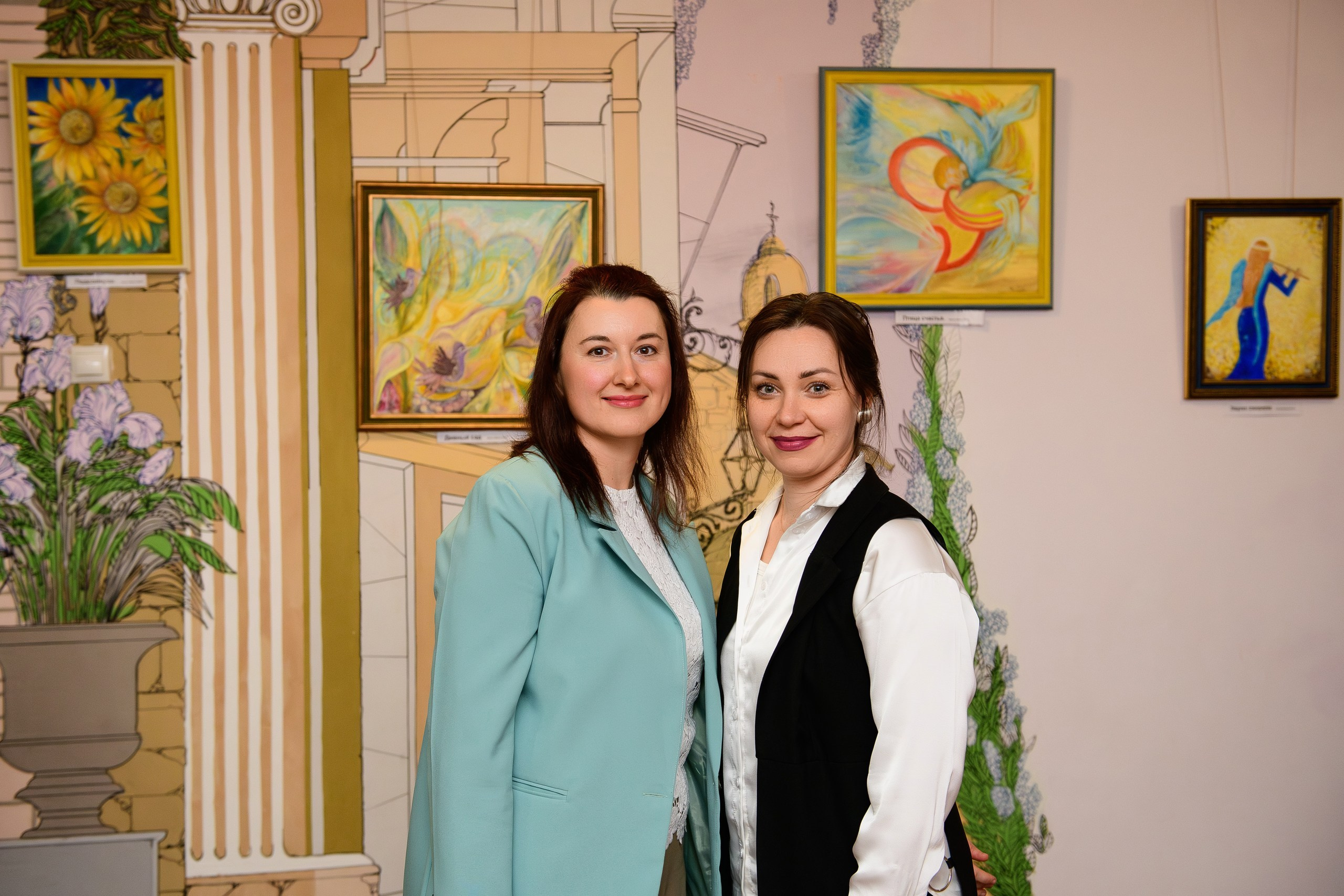 Выставка «Влюбленная в мир». Художница Татьяна Иванова-Гуляева. Семейный клуб «Открытый город»