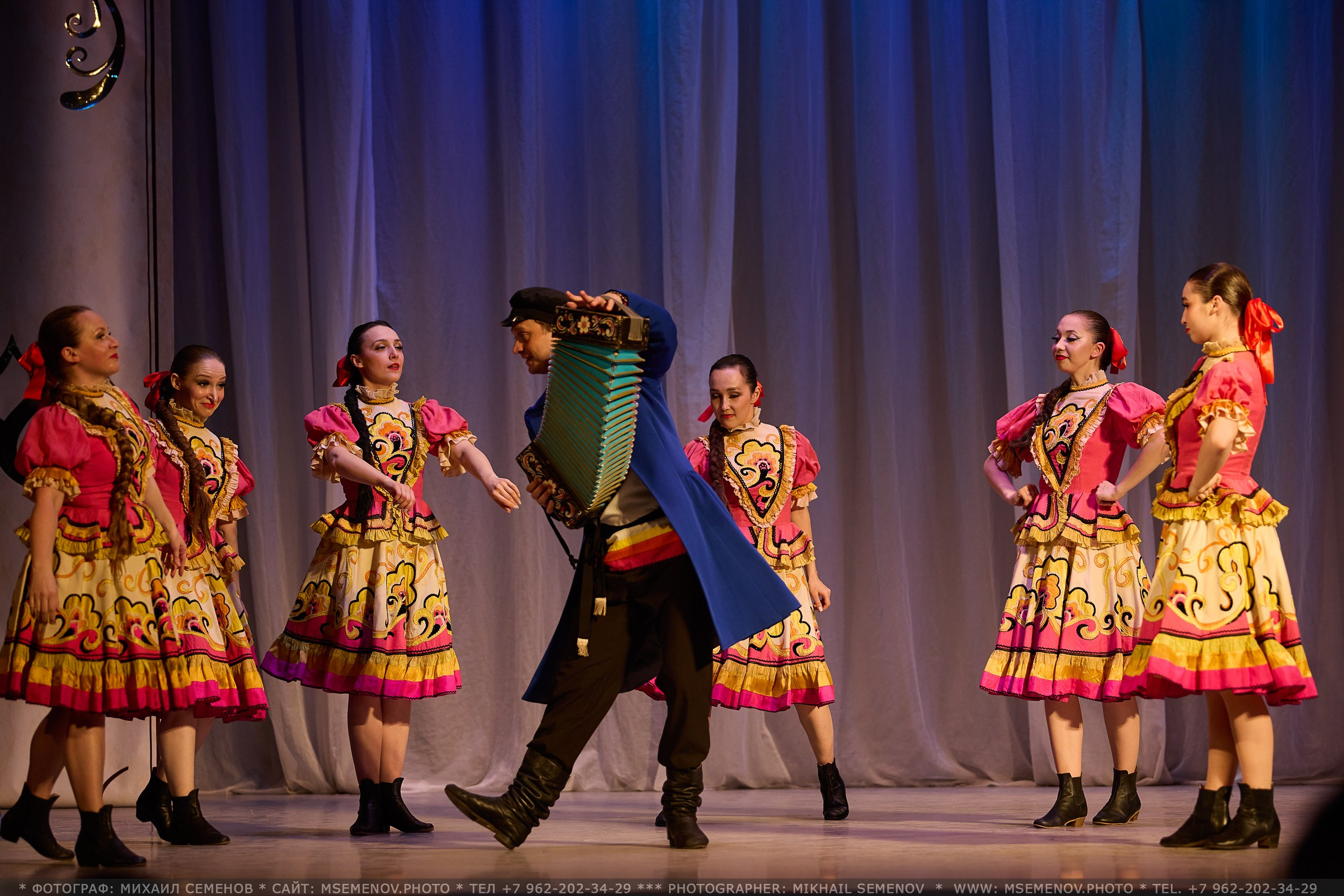 Фоторепортаж с Концерта «Волжанка» и «Задоринка»