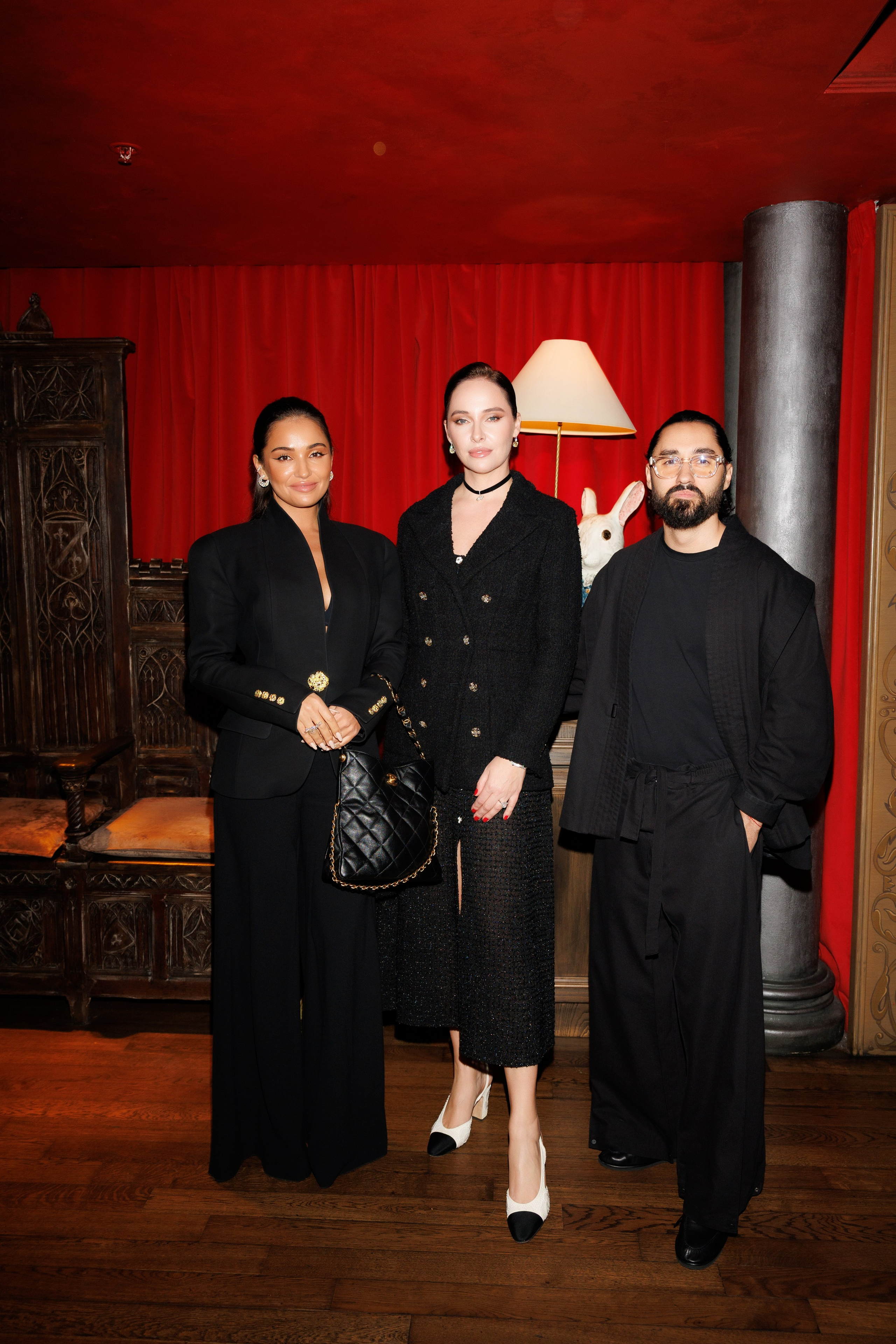 Мария Мельникова, Ирина Зарькова и Матвей Мельников (МОТ) на Дне Рождения ресторана «White Rabbit» Белый Кролик