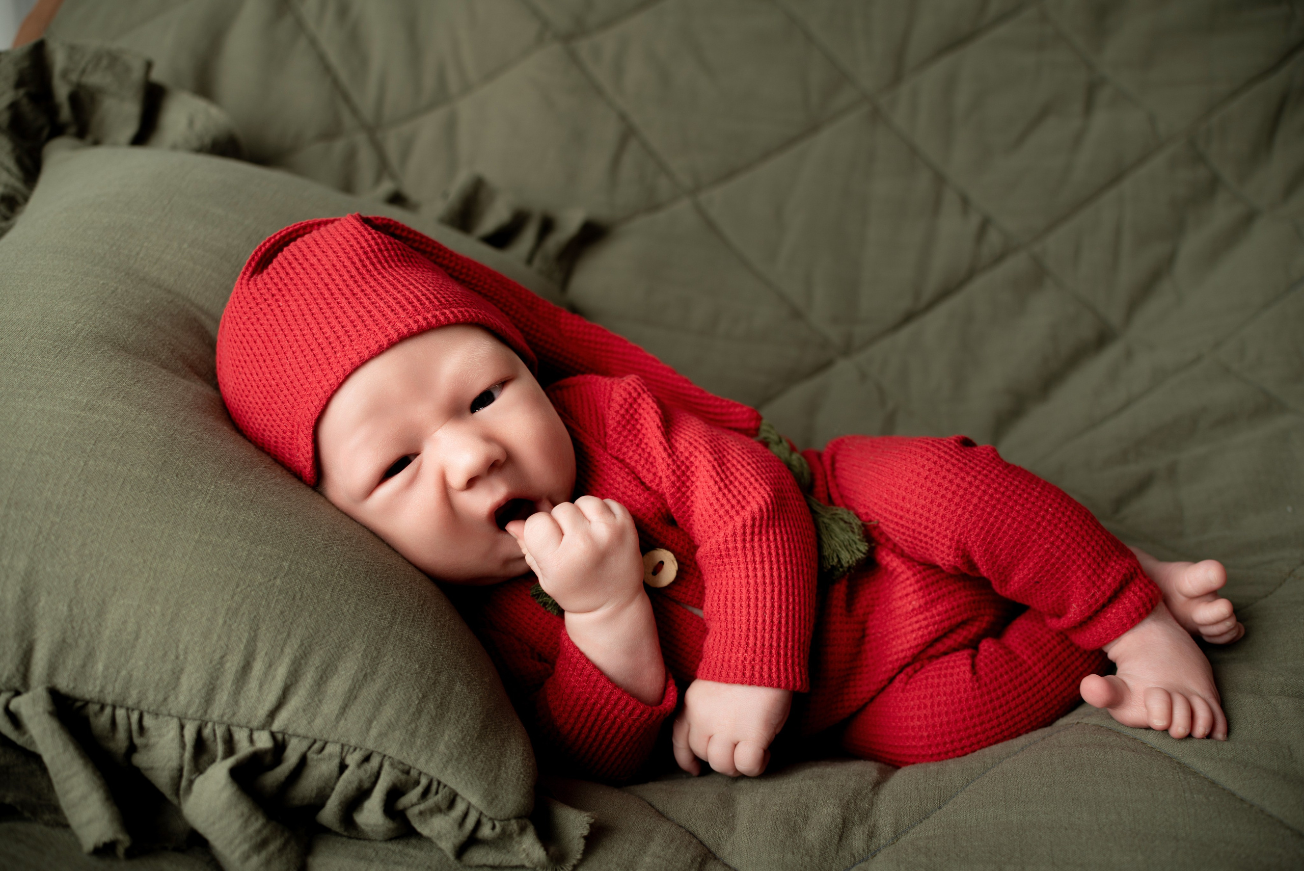 Малыш Александр пакет «Ньюборн КРОХА плюс родители». Фотограф новорожденных в Нижневартовске Лара Курдюкова