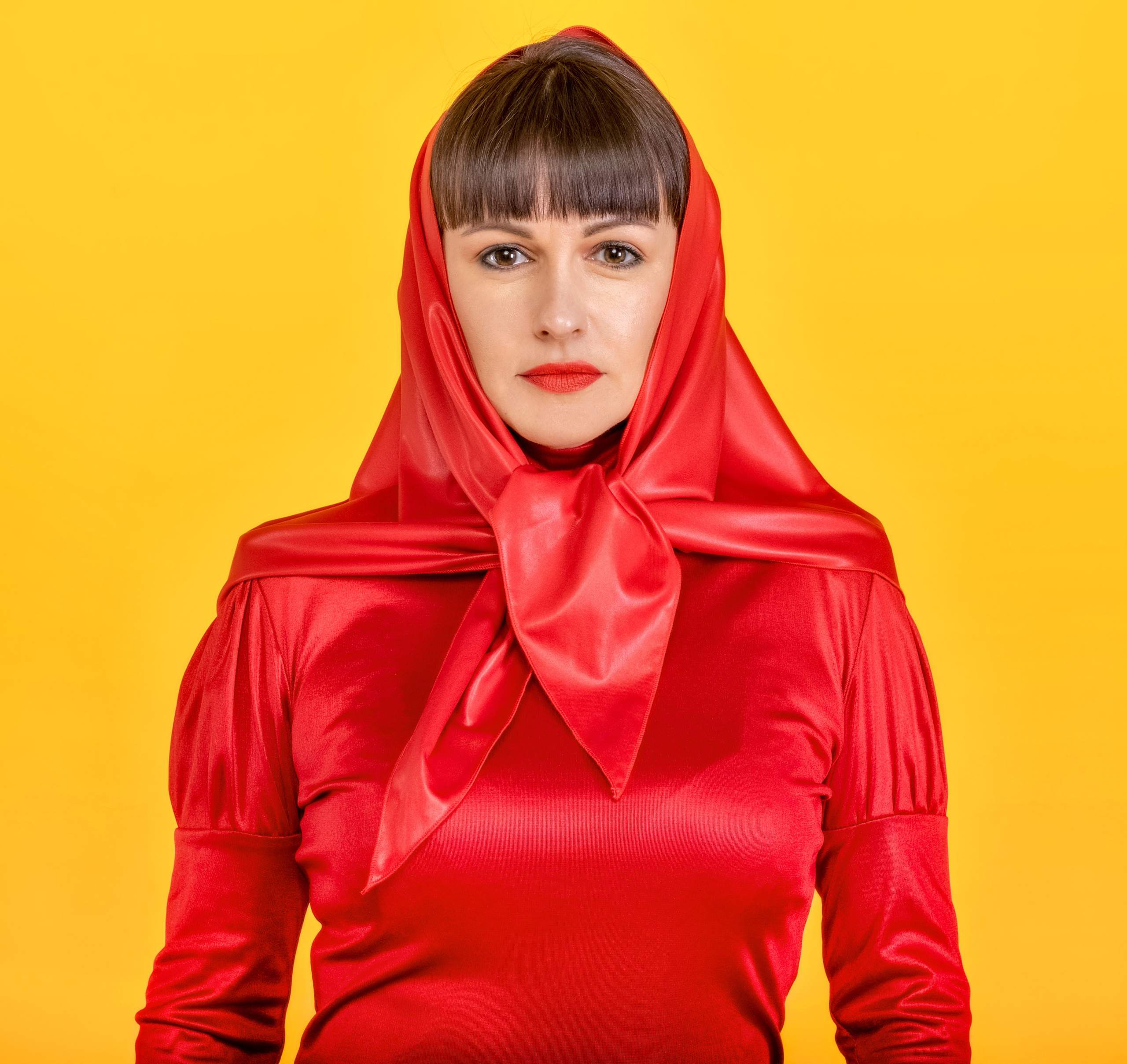 модель ,одежда ,дизайнерская одежда , позирование , модельные снепы , портфолио , модельное портфолио , фото модели . модель , студия , свет ,эмоция ,харизма .