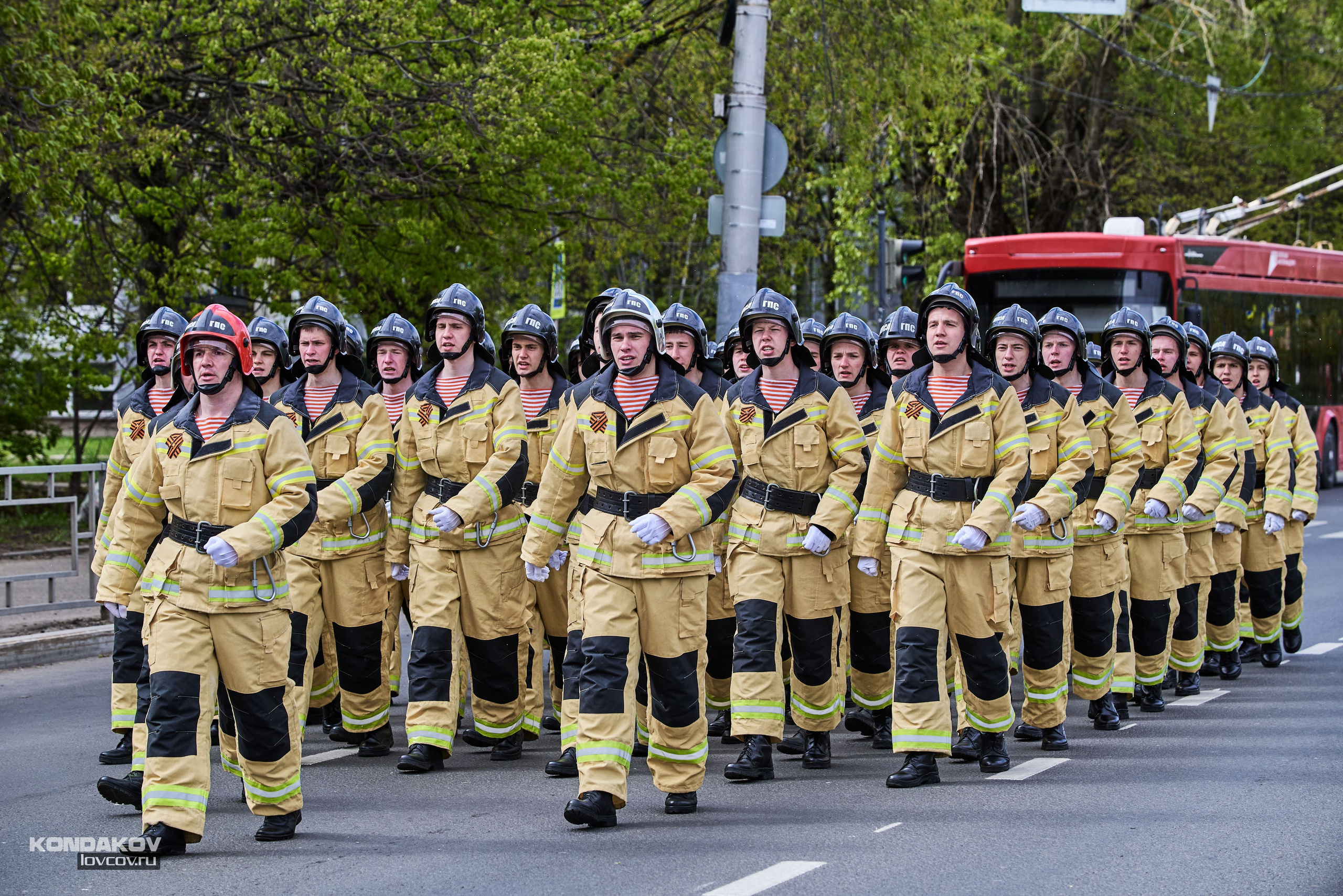 Парад в честь празднования День Победы 9 мая 2024 года в городе Иваново