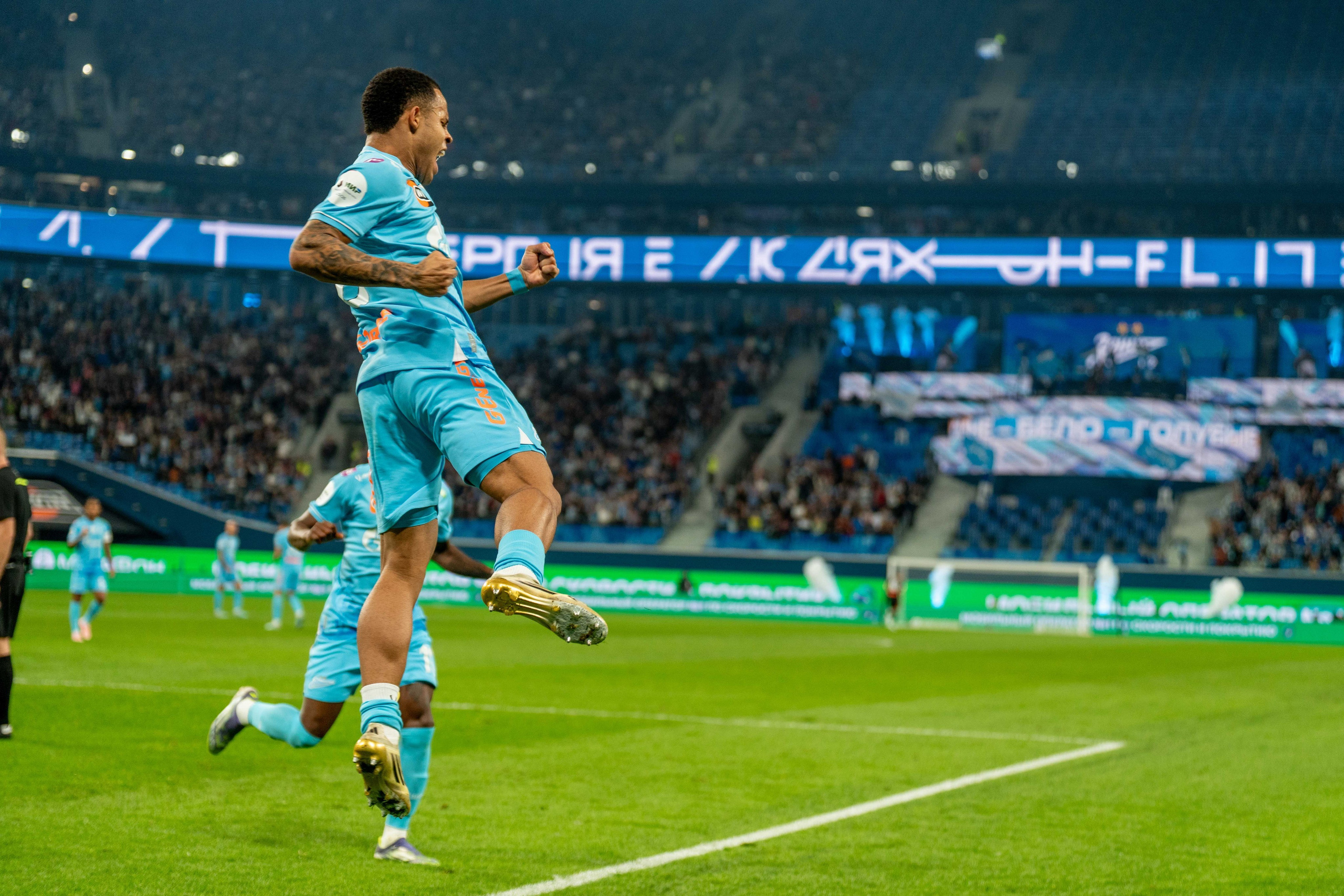 Зенит — Локомотив, 14-й тур РПЛ: репортажная съёмка | Антон Гауф. Спортивный фотограф в Санкт-Петербурге | Антон Гауф