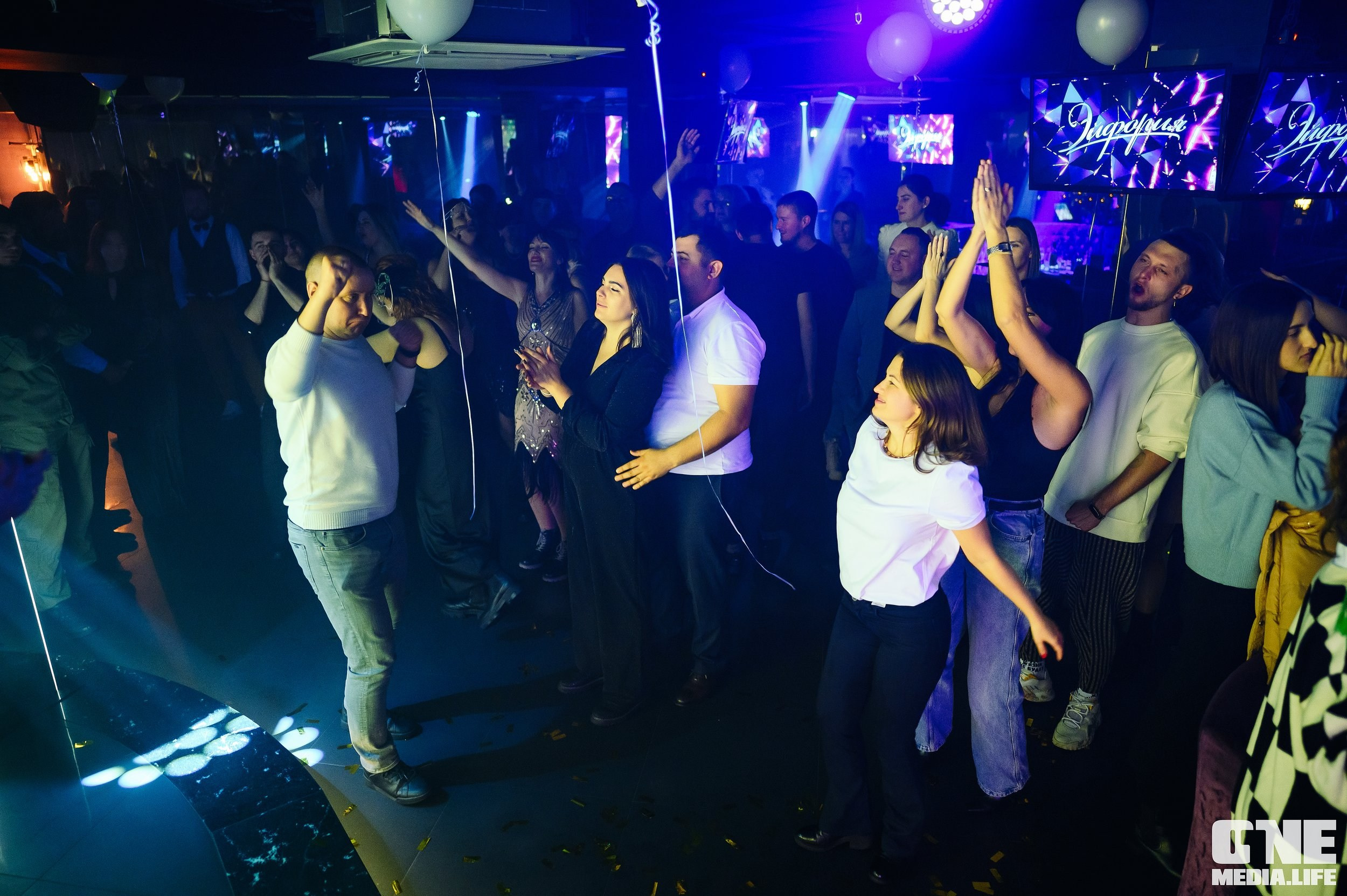 Фоторепортаж из караоке-клуба Эйфория. One Media Life: фоторепортажи, фотоотчеты с мероприятий и заведений