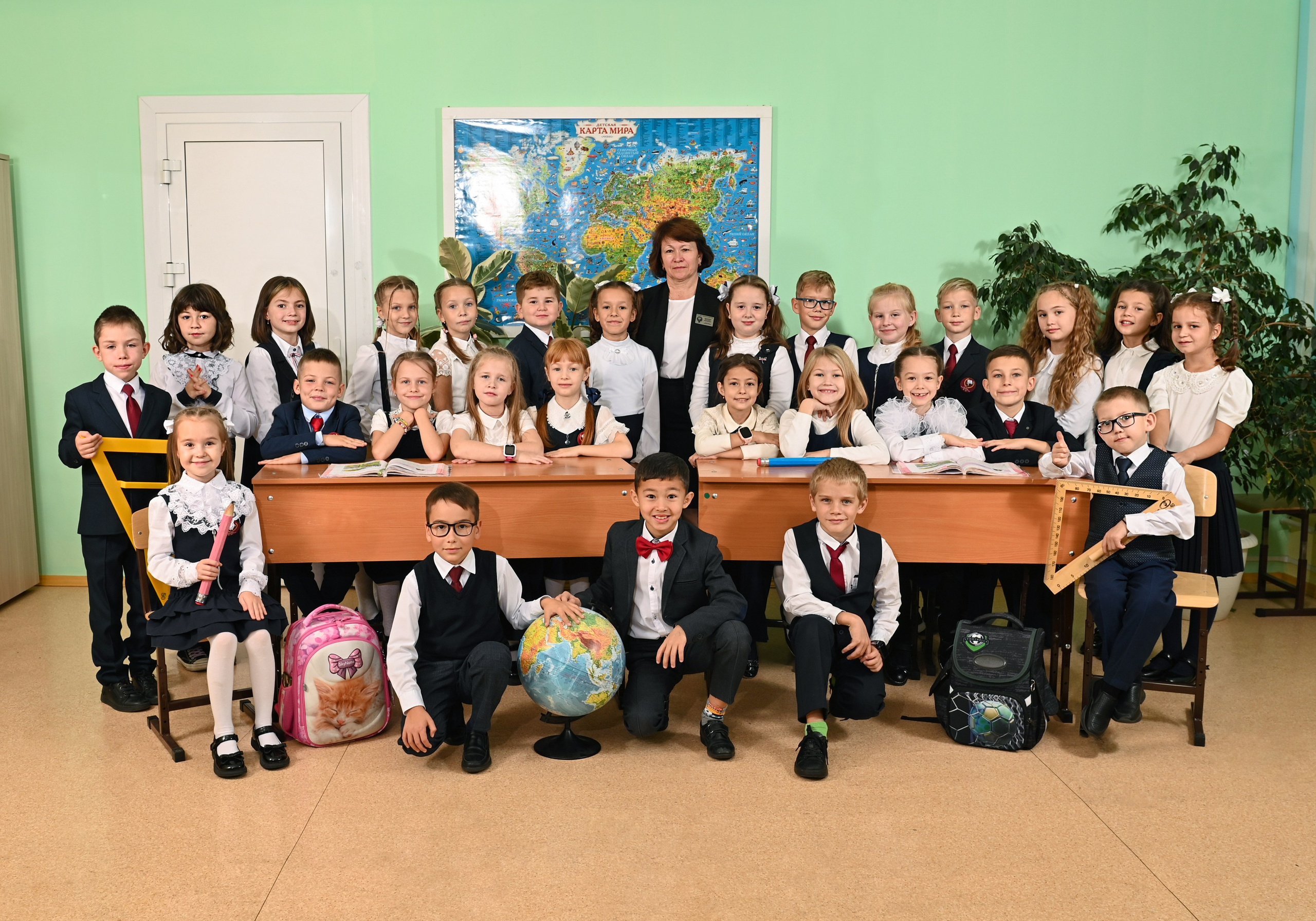 Альбом — сопровождение для начальных классов. Детский и семейный фотограф в Иркутске Наталья Киселёва