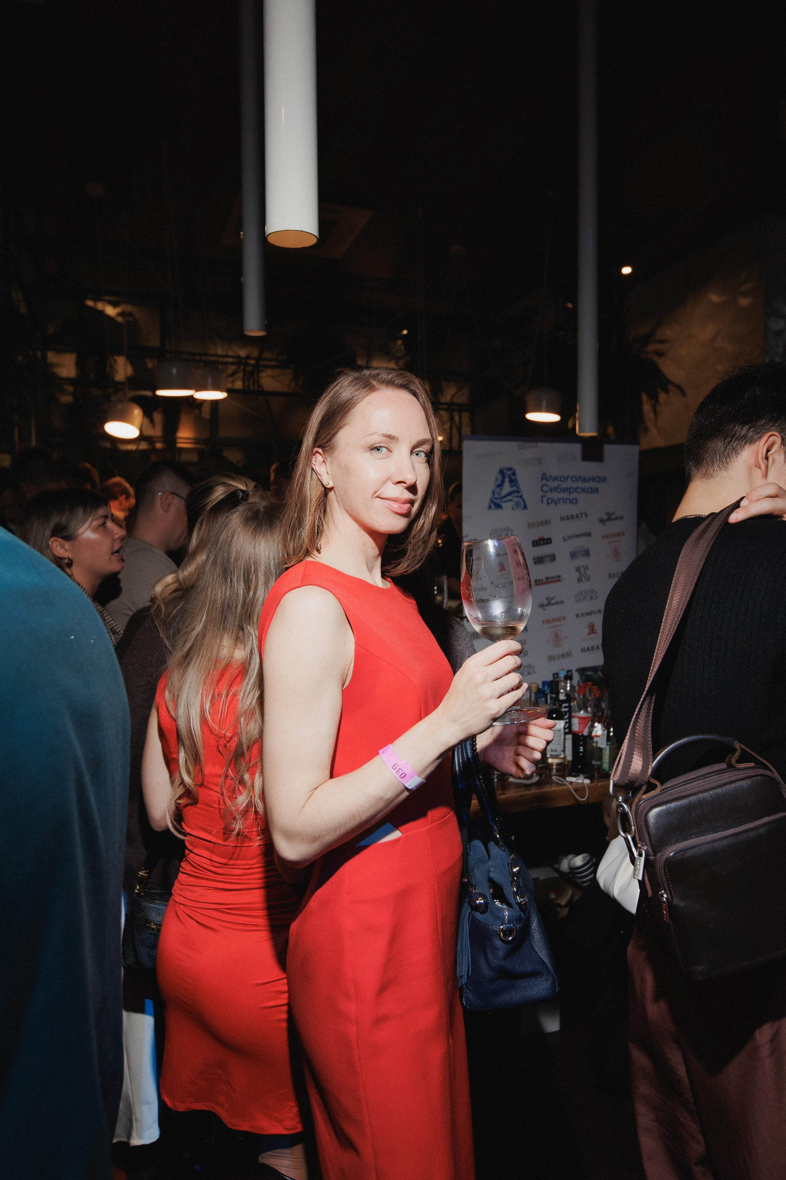 ВИННЫЙ ФЕСТИВАЛЬ. СВОИ. ФОТООТЧЕТЫ-СОБЫТИЯ-МЕСТА