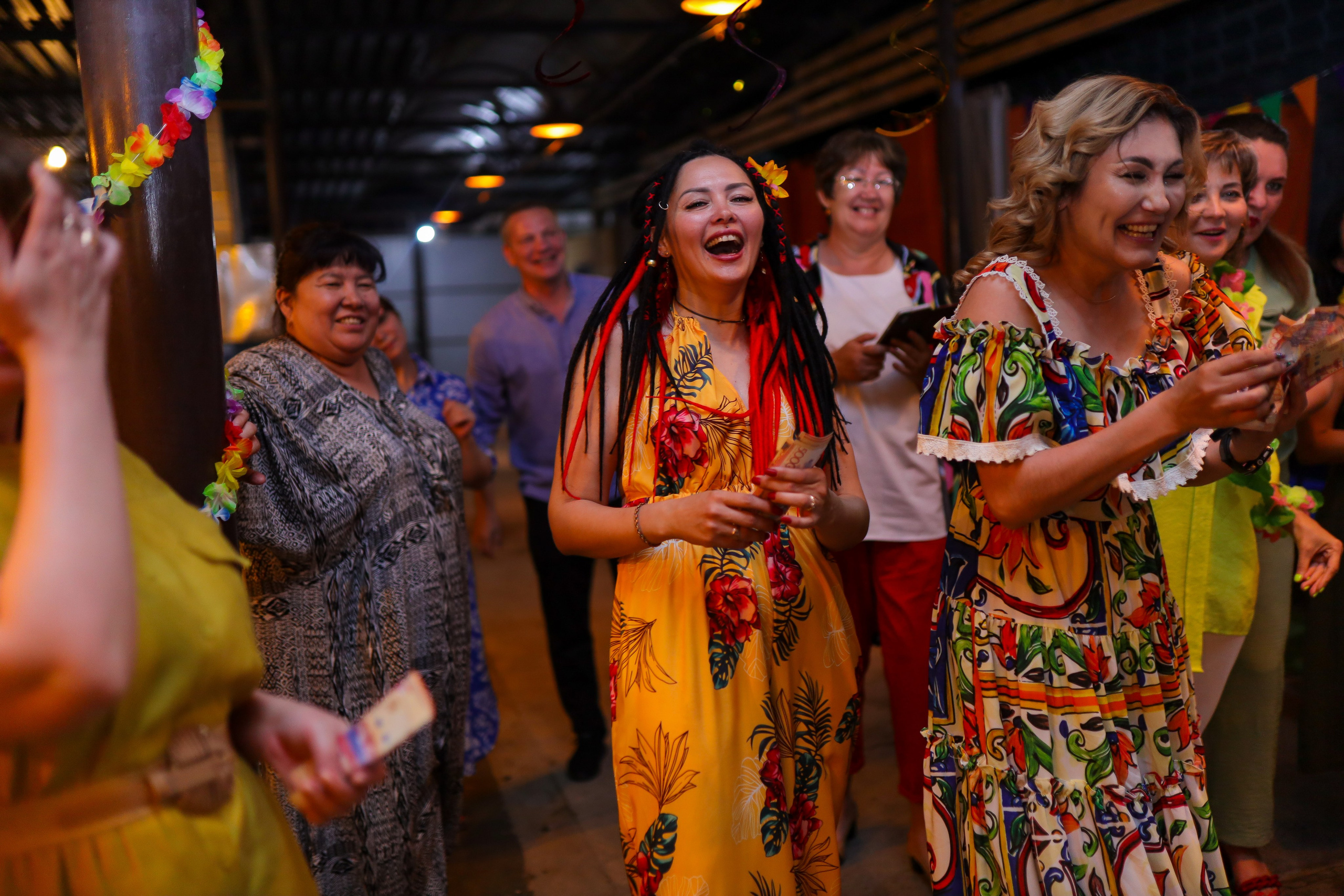 Выпускники. Фотограф в Жезказгане. Графический дизайнер