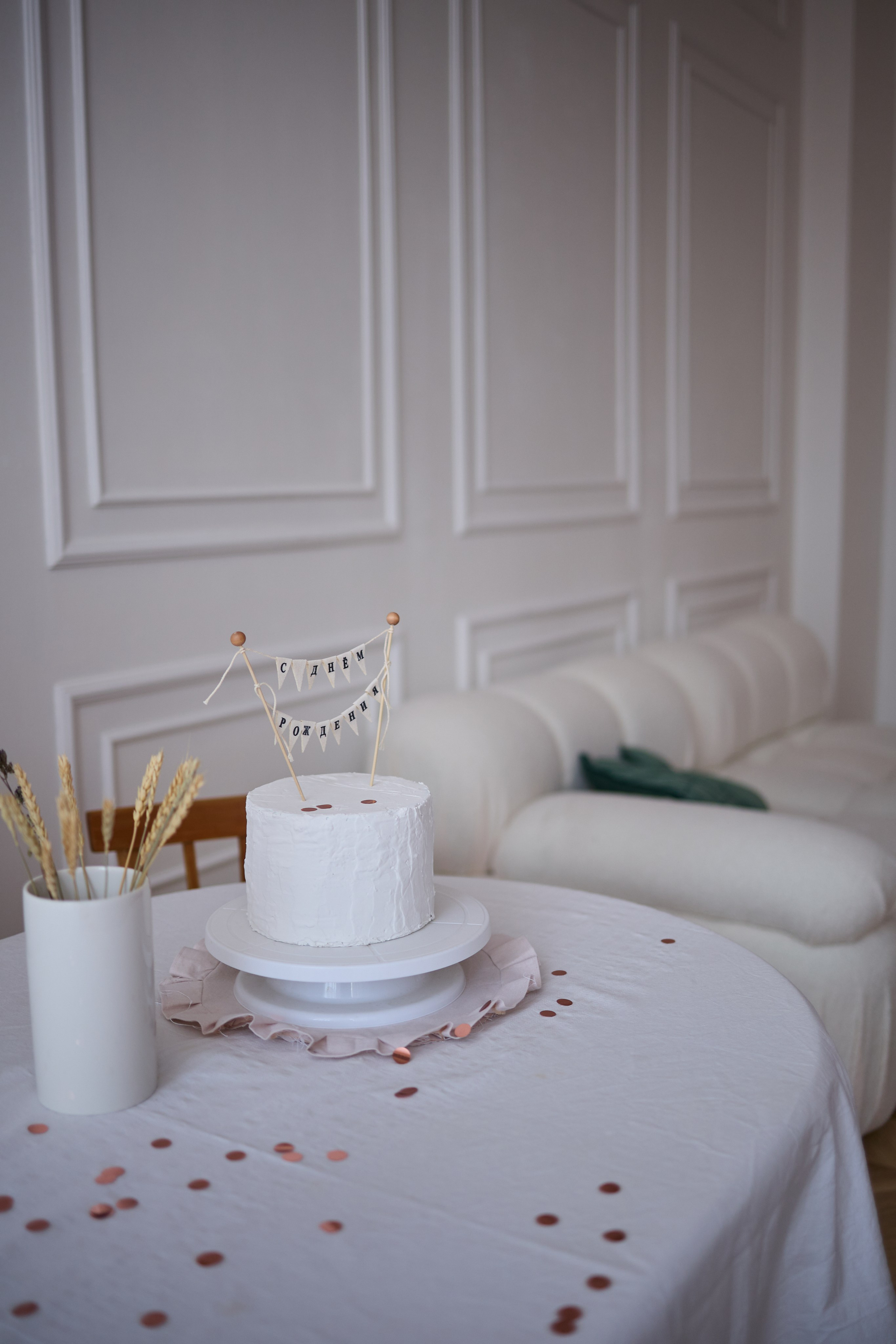 Зал Roomy «семейный». Фотостудия Roomy в Краснодаре | Семейные и детские съёмки дней рождения от 1 до 5 лет, аренда зала фотостудии