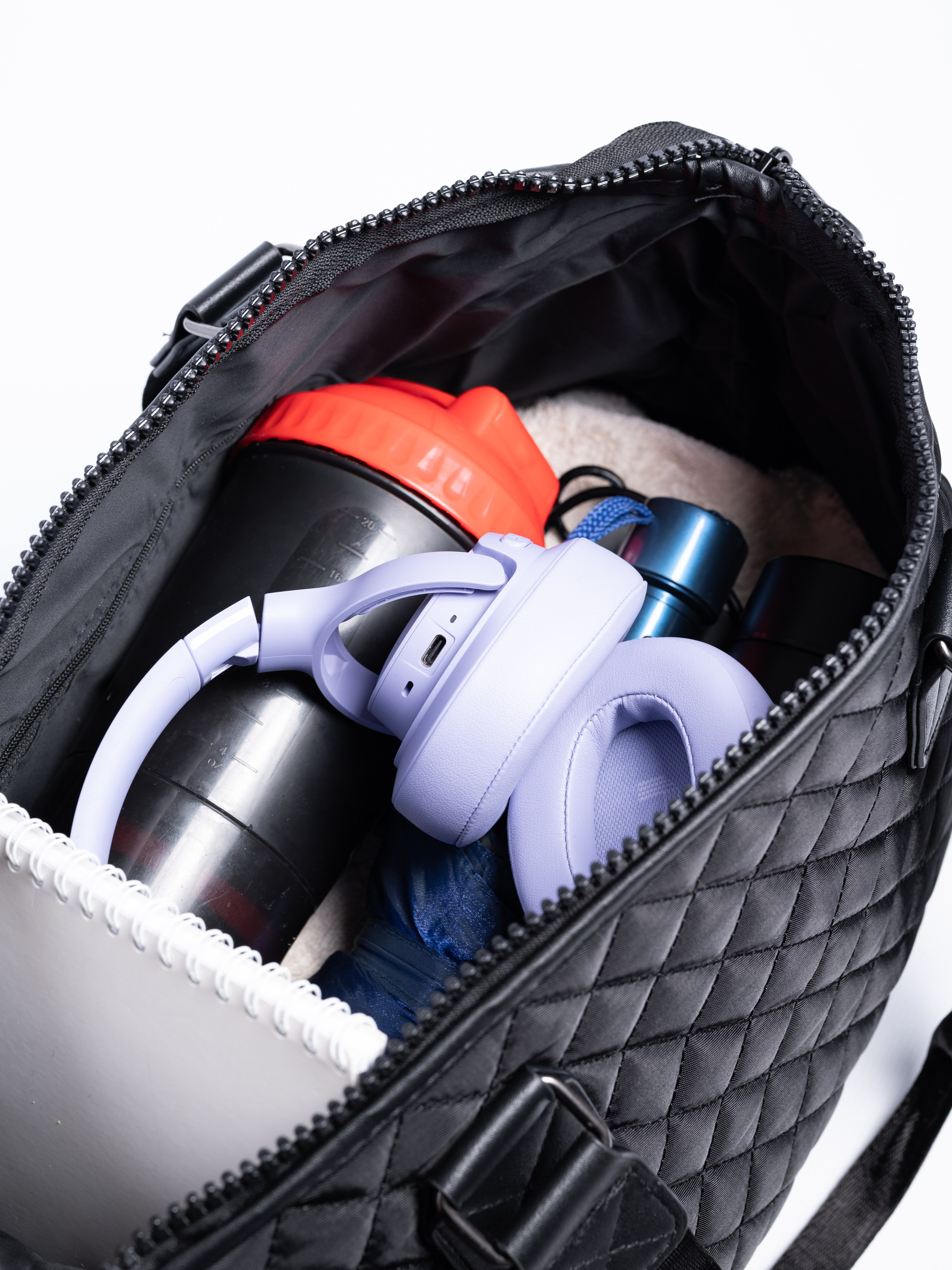 Сумки спортивные. Предметный фотограф, фото для маркетплейсов Пятигорск, КМВ