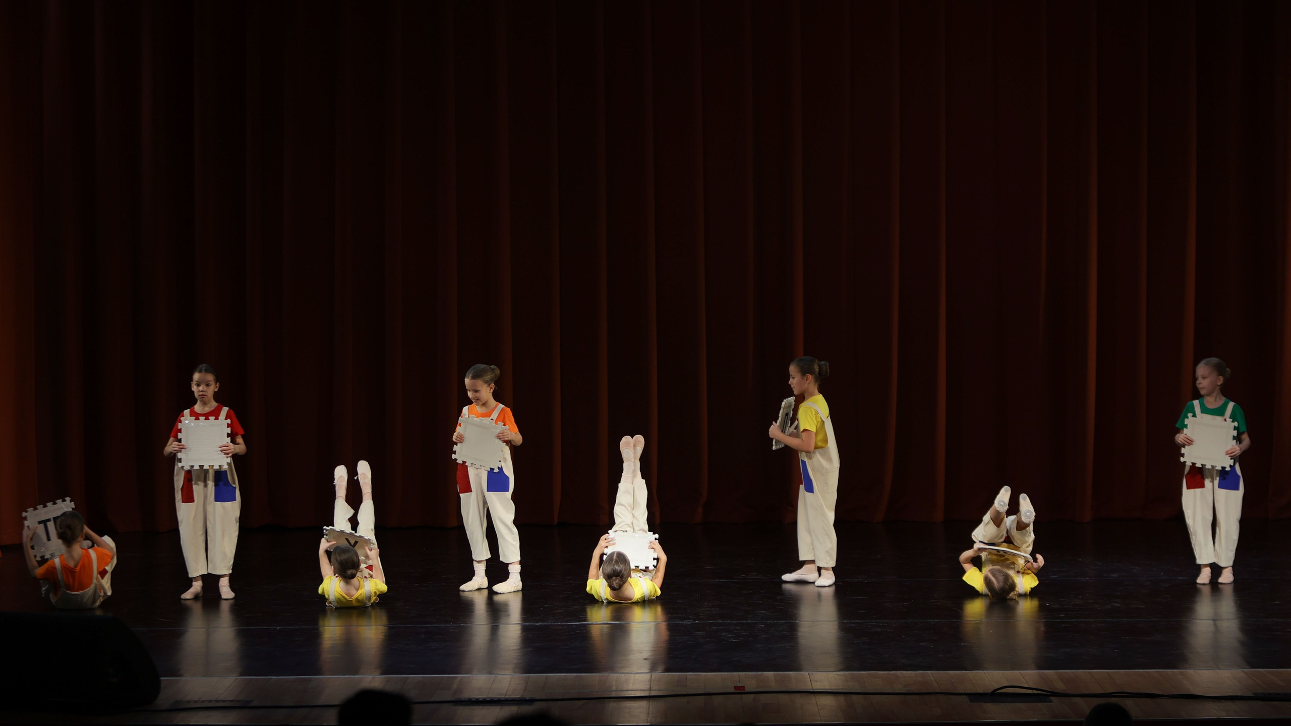 Фестиваль хореографического искусства «КУБОК ЛЕГЕНДЫ — 2025». Выпускные альбомы и школьный фотограф в Подольске, Троицке, Щербинке, Москве и Московской области