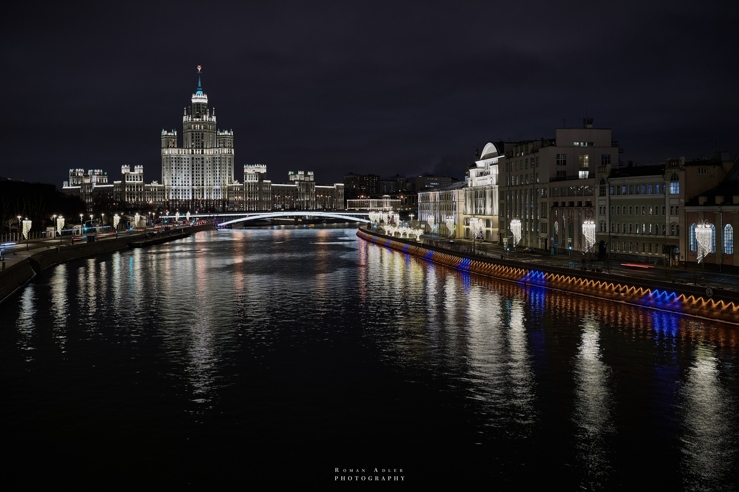 Магазин. Фотограф Роман Адлер