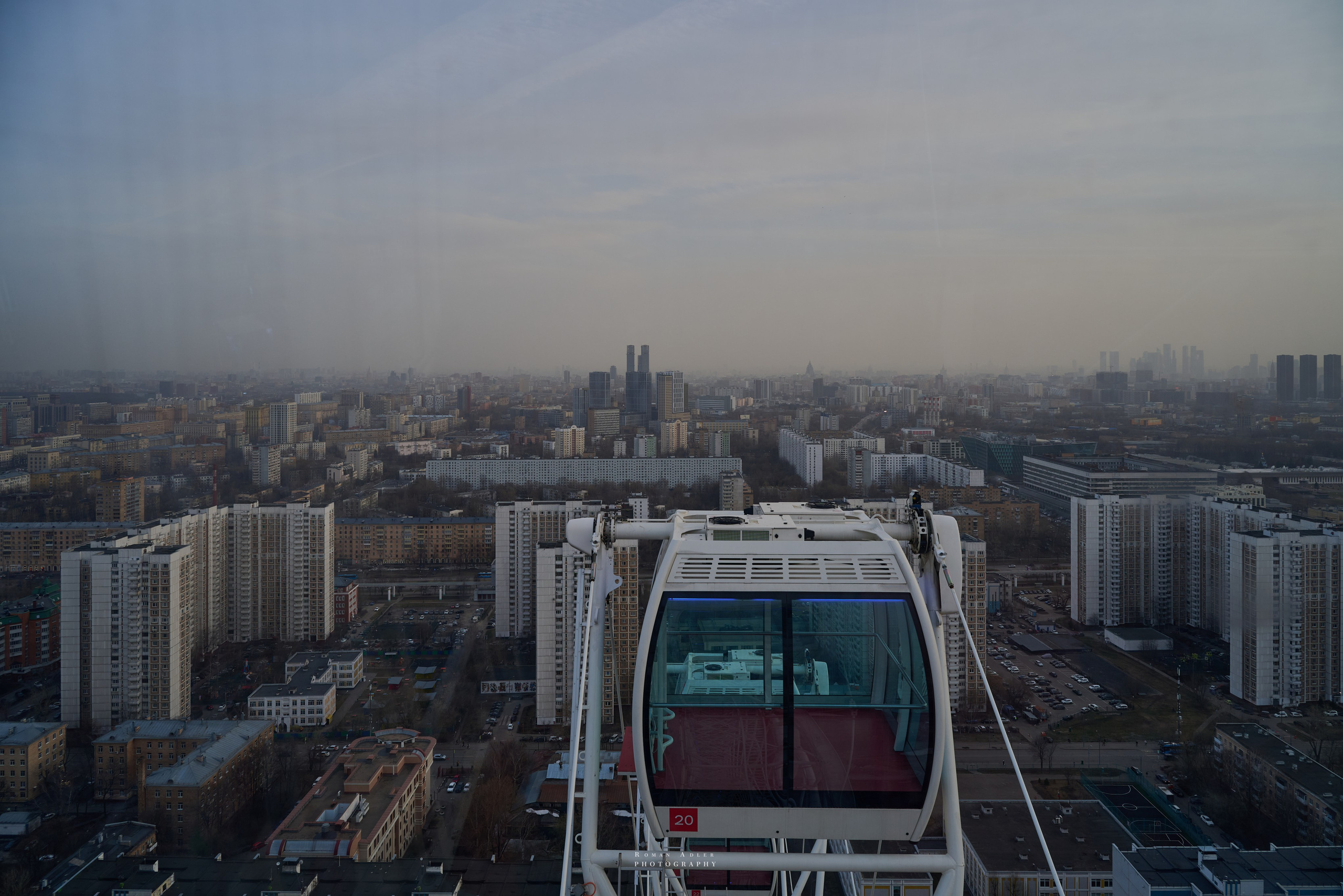 Солнце Москвы. Фотограф Роман Адлер