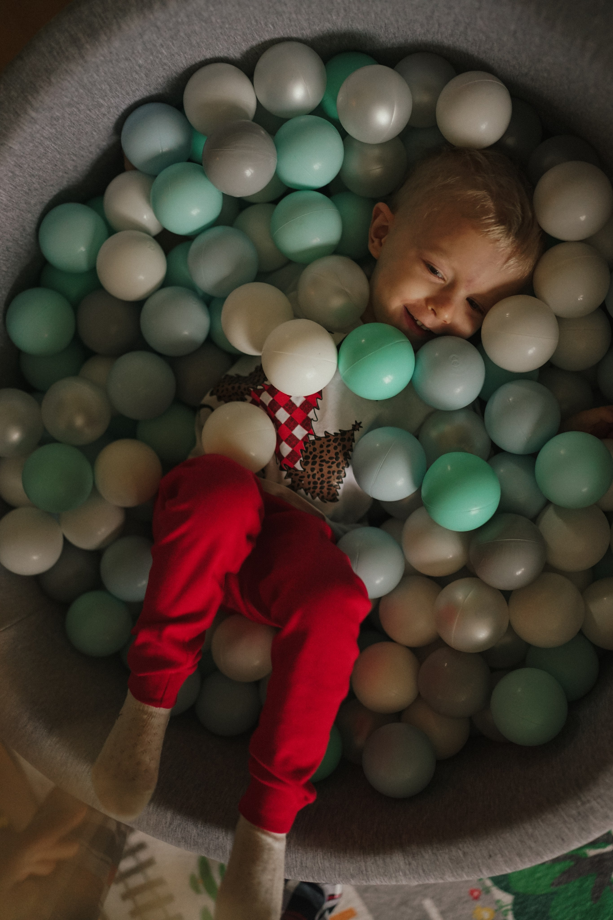 Семейные съёмки дома. Семейный и женский фотограф / видеограф в Санкт-Петербурге