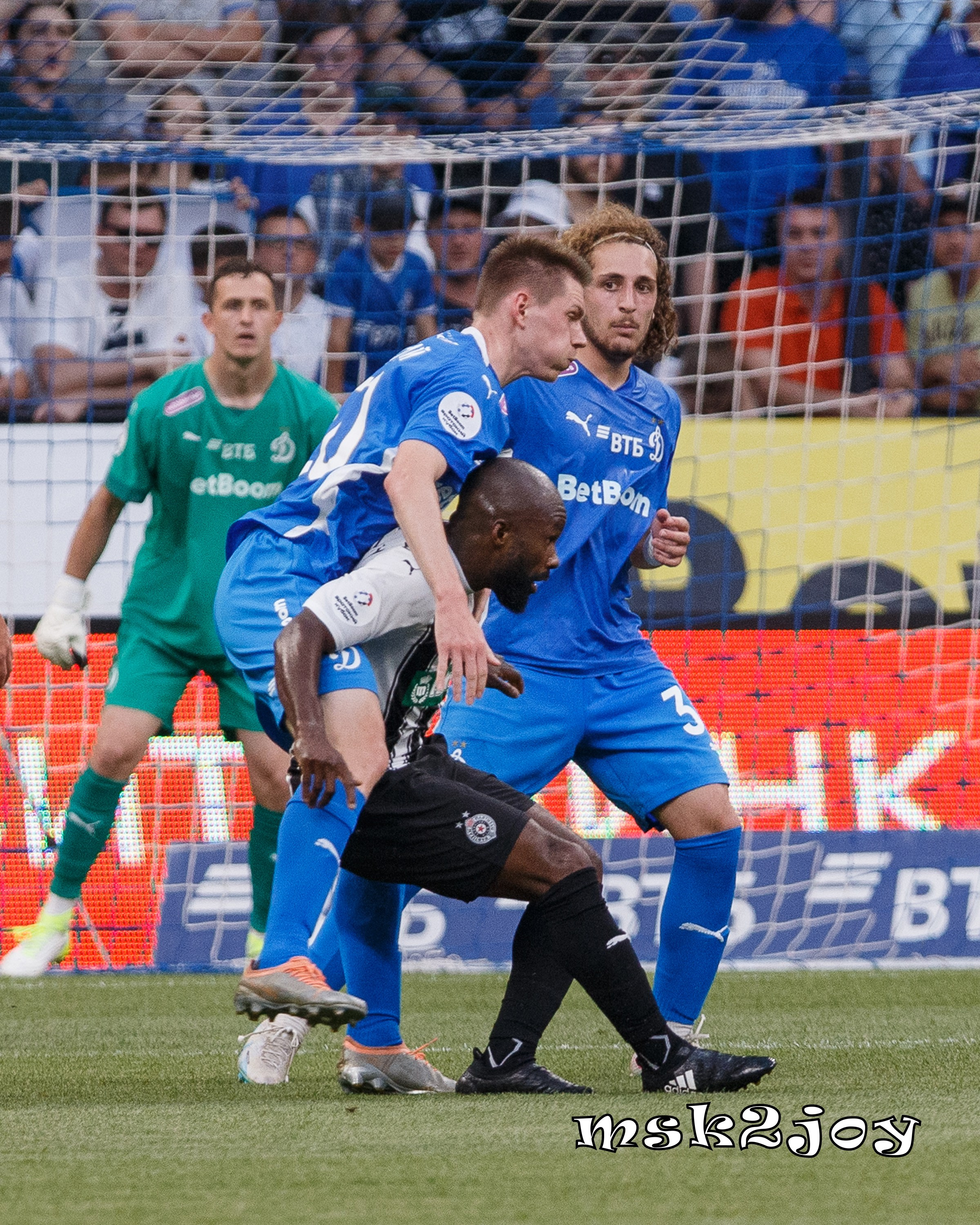 Фоторепортаж. ФК Динамо — ФК Партизан. Михаил Тоцкий портретный и репортажный фотограф в Москве