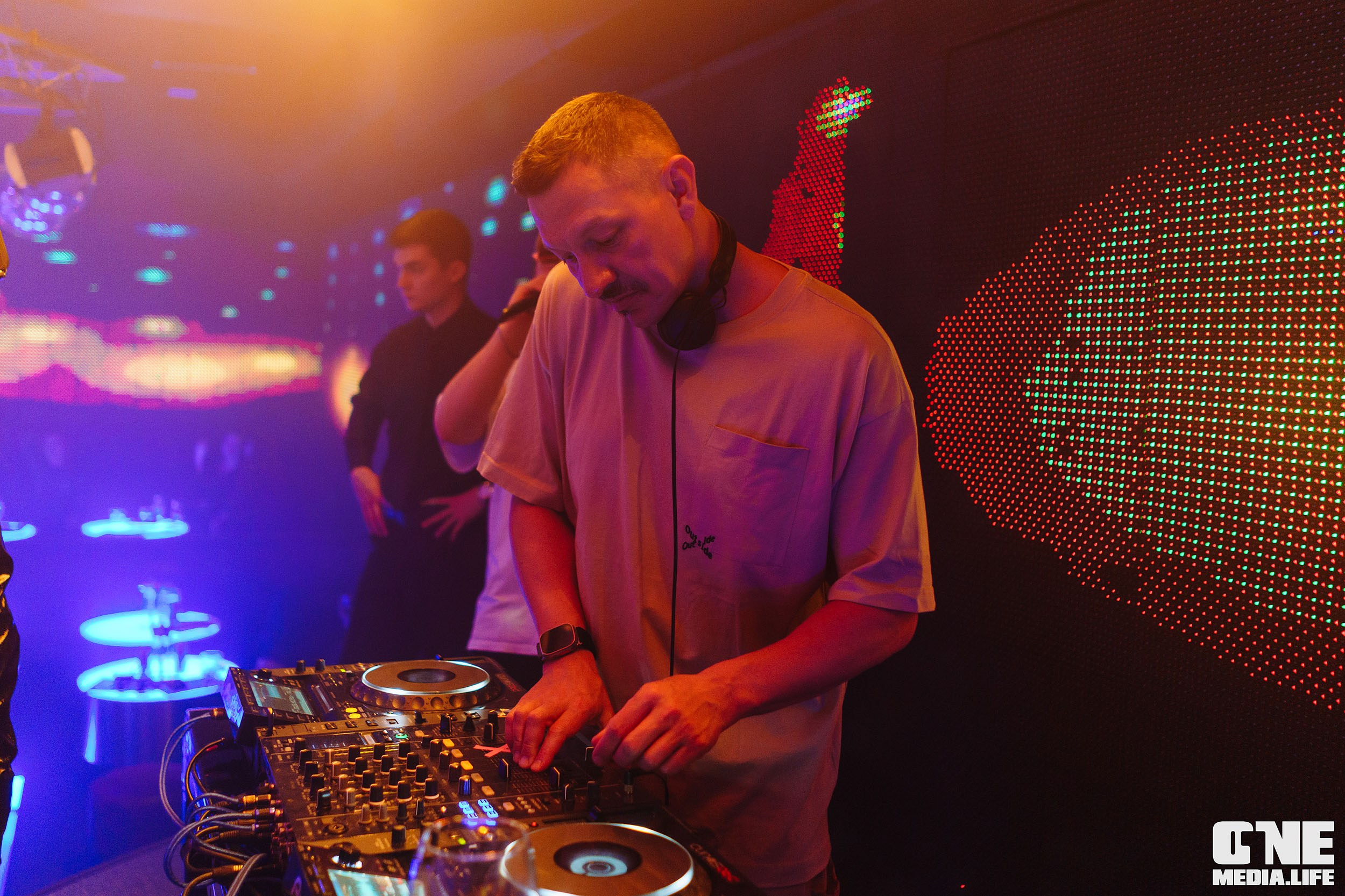 Фоторепортаж из РК Планета. One Media Life: фоторепортажи, фотоотчеты с мероприятий и заведений