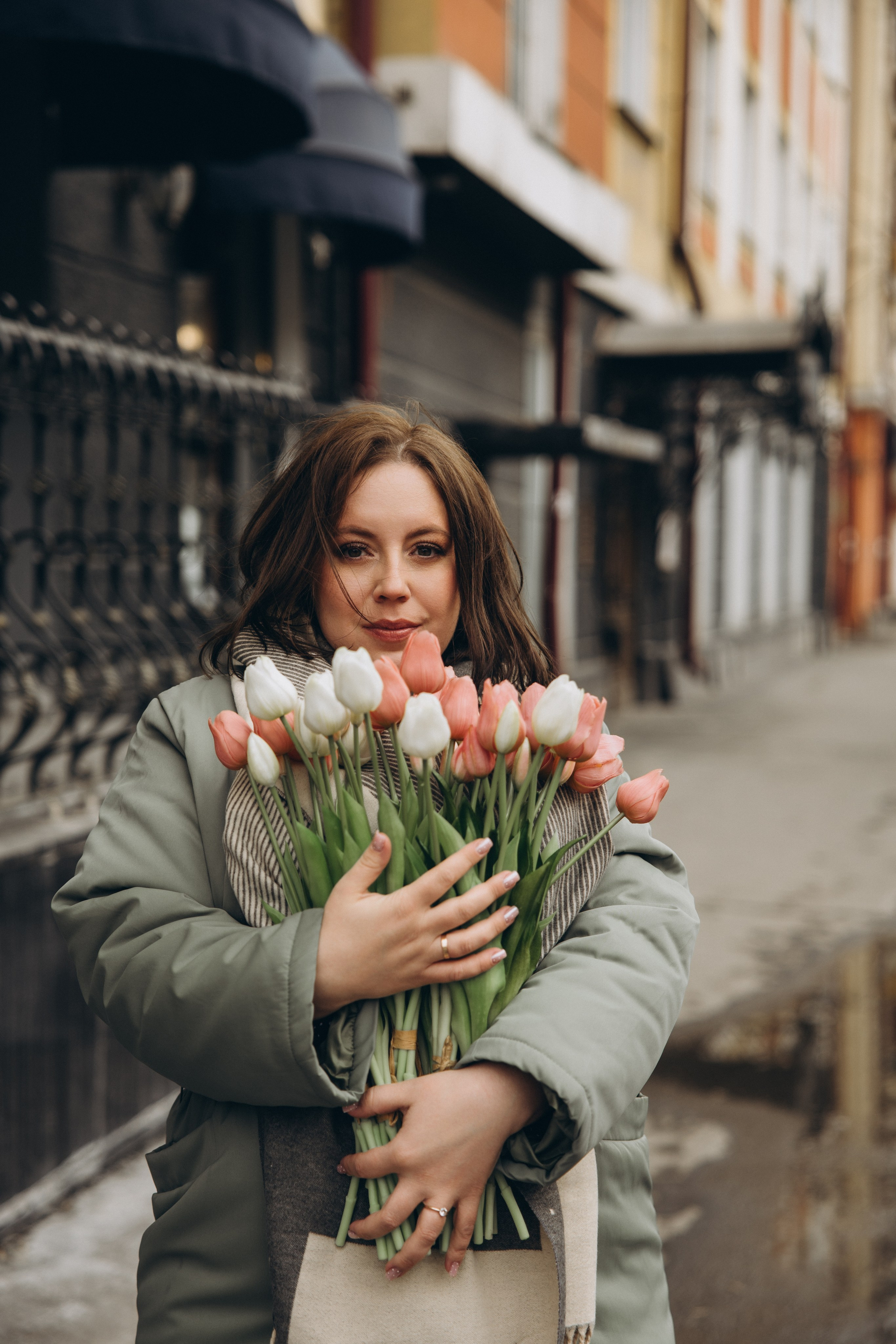 Прогулка с тюльпанами. Свадебный, семейный фотограф в Иркутске Светлана Макаричева