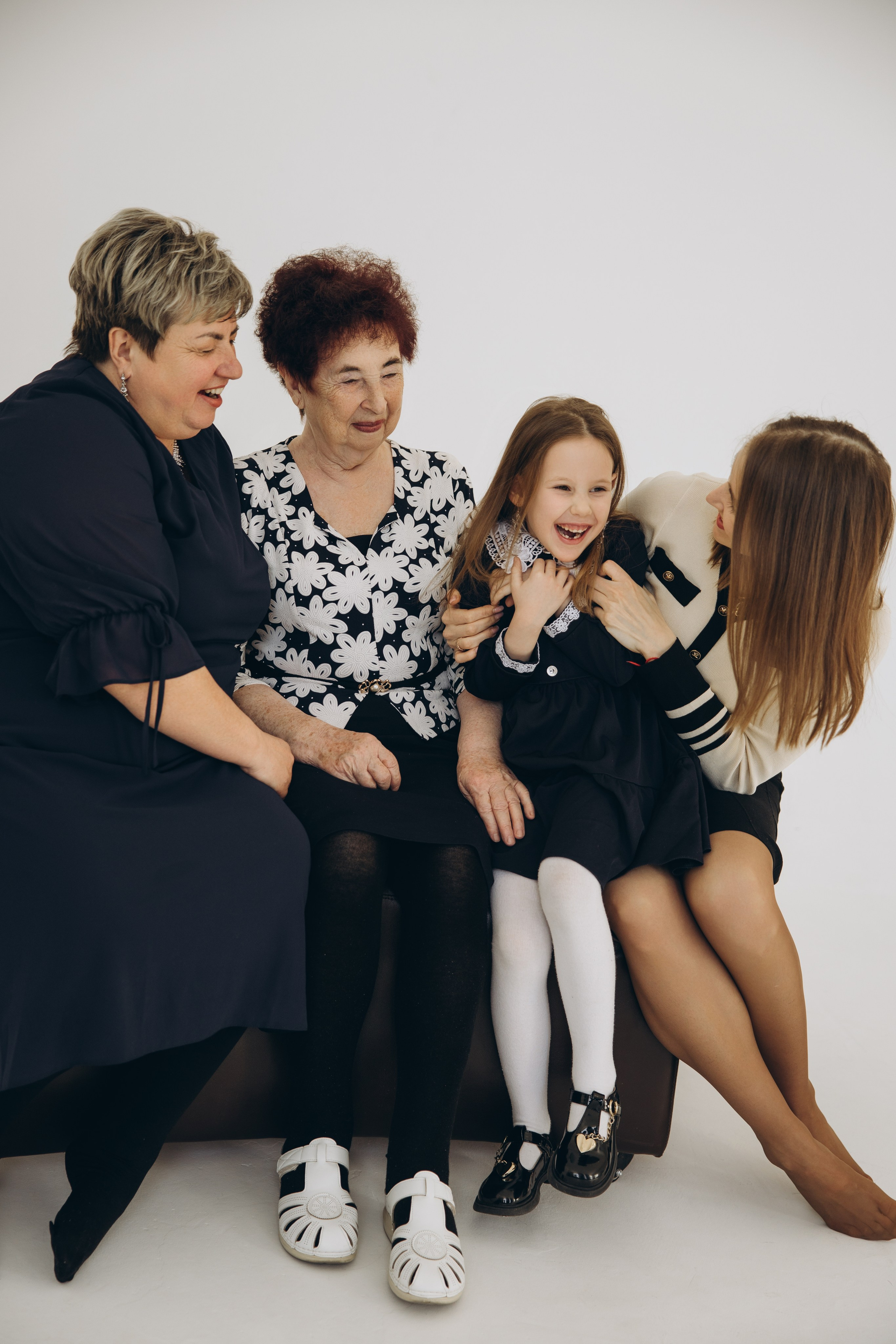 4 поколения. Свадебный, семейный фотограф в Иркутске Светлана Макаричева