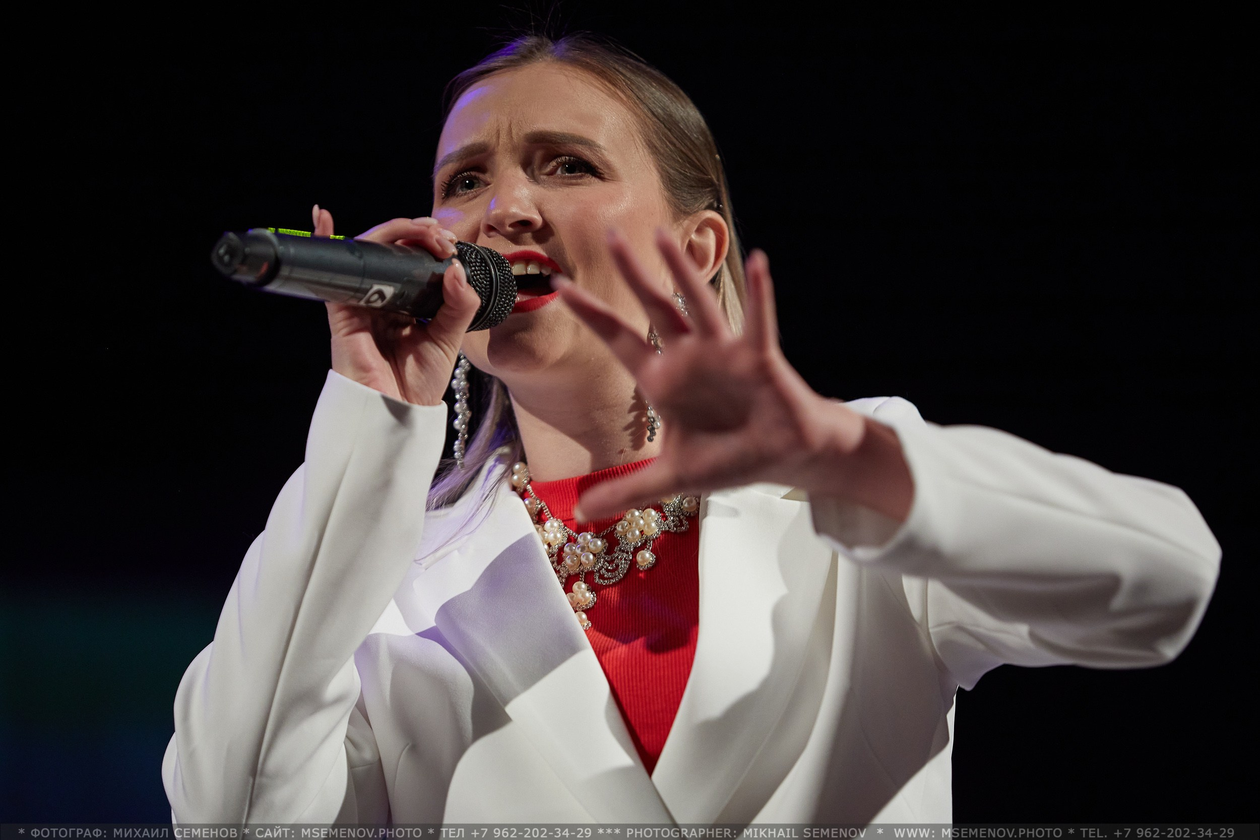 АНОНС фоторепортажа «Культура в помощь Донбассу». Photographer for business Mikhail Semenov. Aqua photo studio, photo school