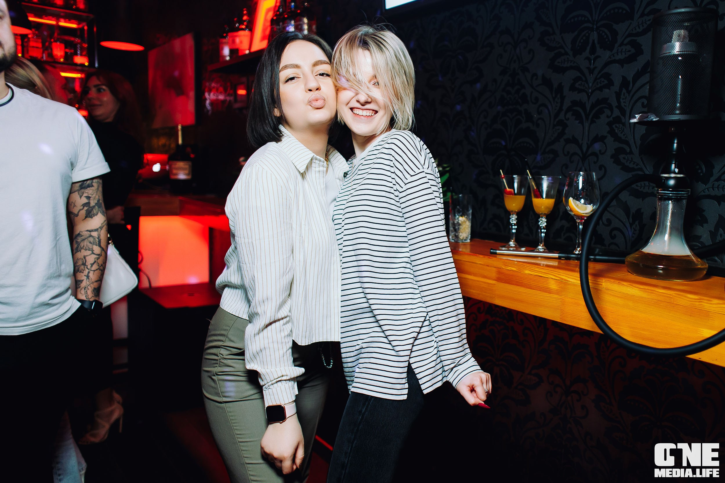 Репортаж с субботней тусовки в Nisha. One Media Life: фоторепортажи, фотоотчеты с мероприятий и заведений