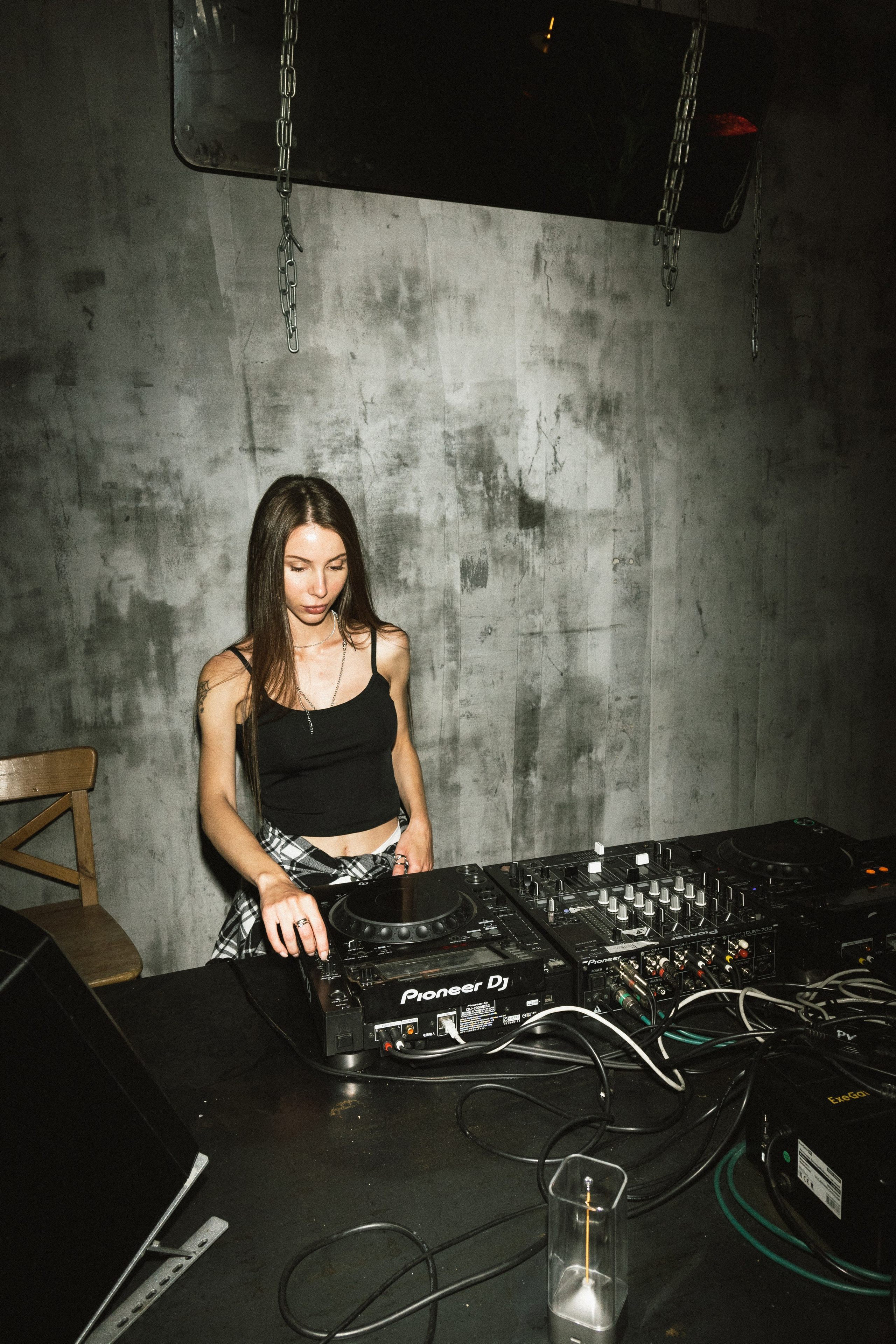 Стрит фотосессия со вспышкой. Портретный и репортажный фотограф в Санкт-Петербурге | Валерия Кайряк