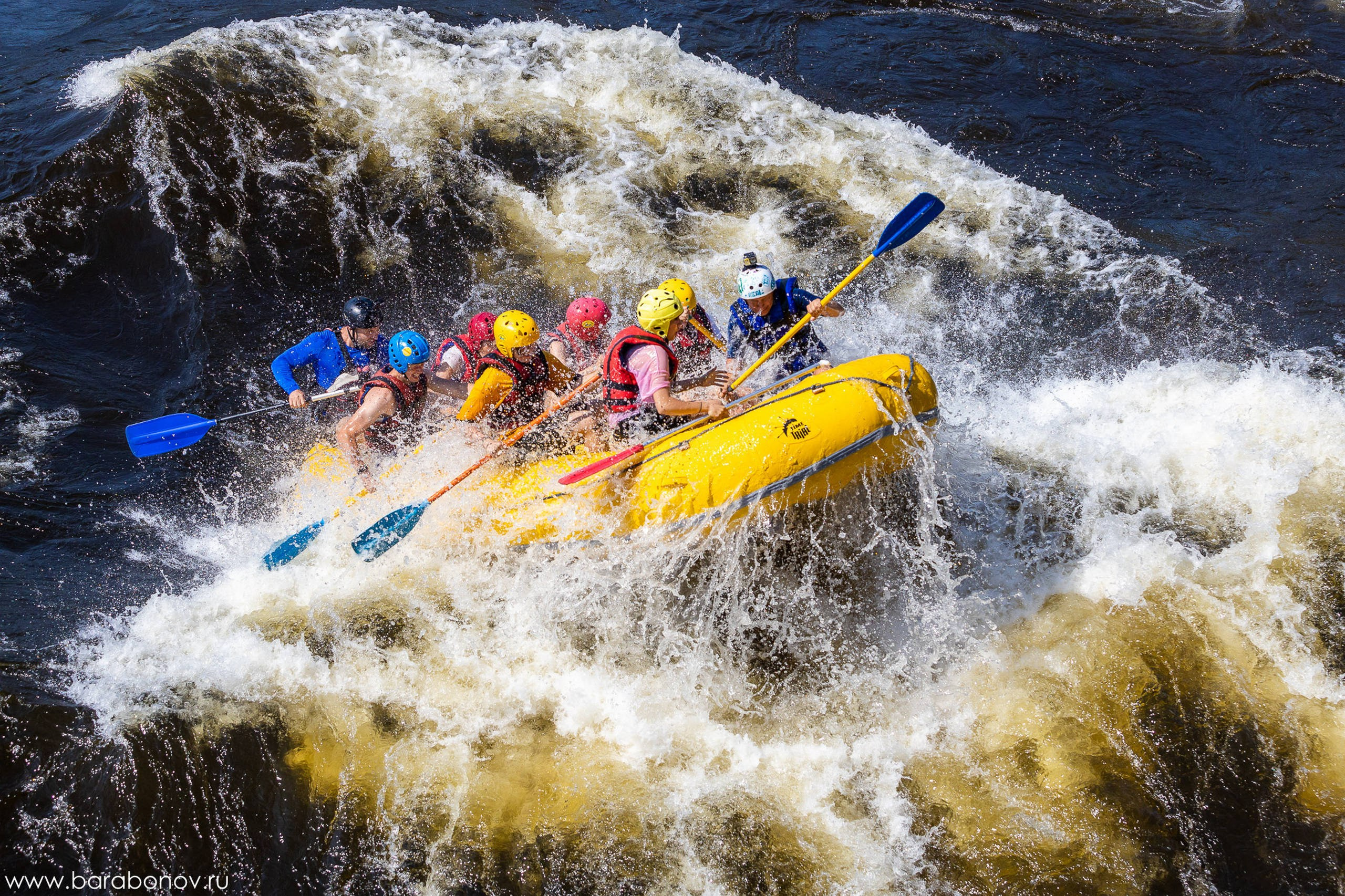 фотография рафта на пороге в лосево