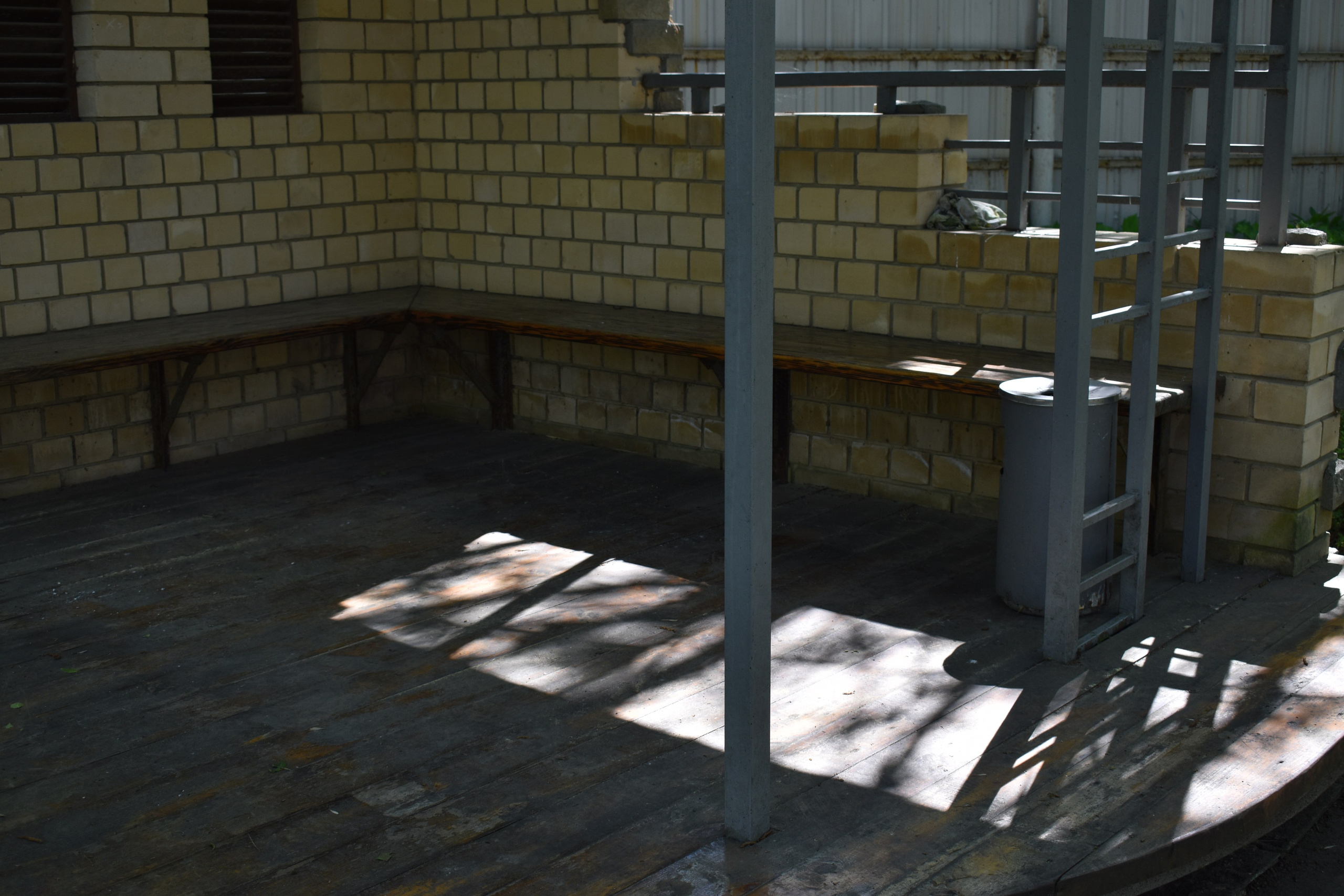 Добрый садовник (в процессе). Микс-медиа художница Надежда Пророкова