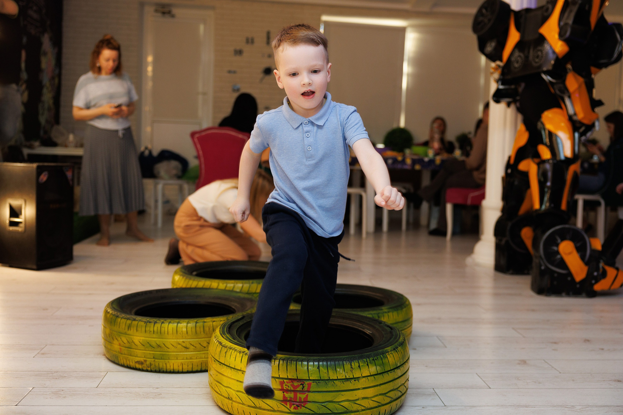 Детский день рождения в студии «Ромашка» в Оренбурге — Трансформеры