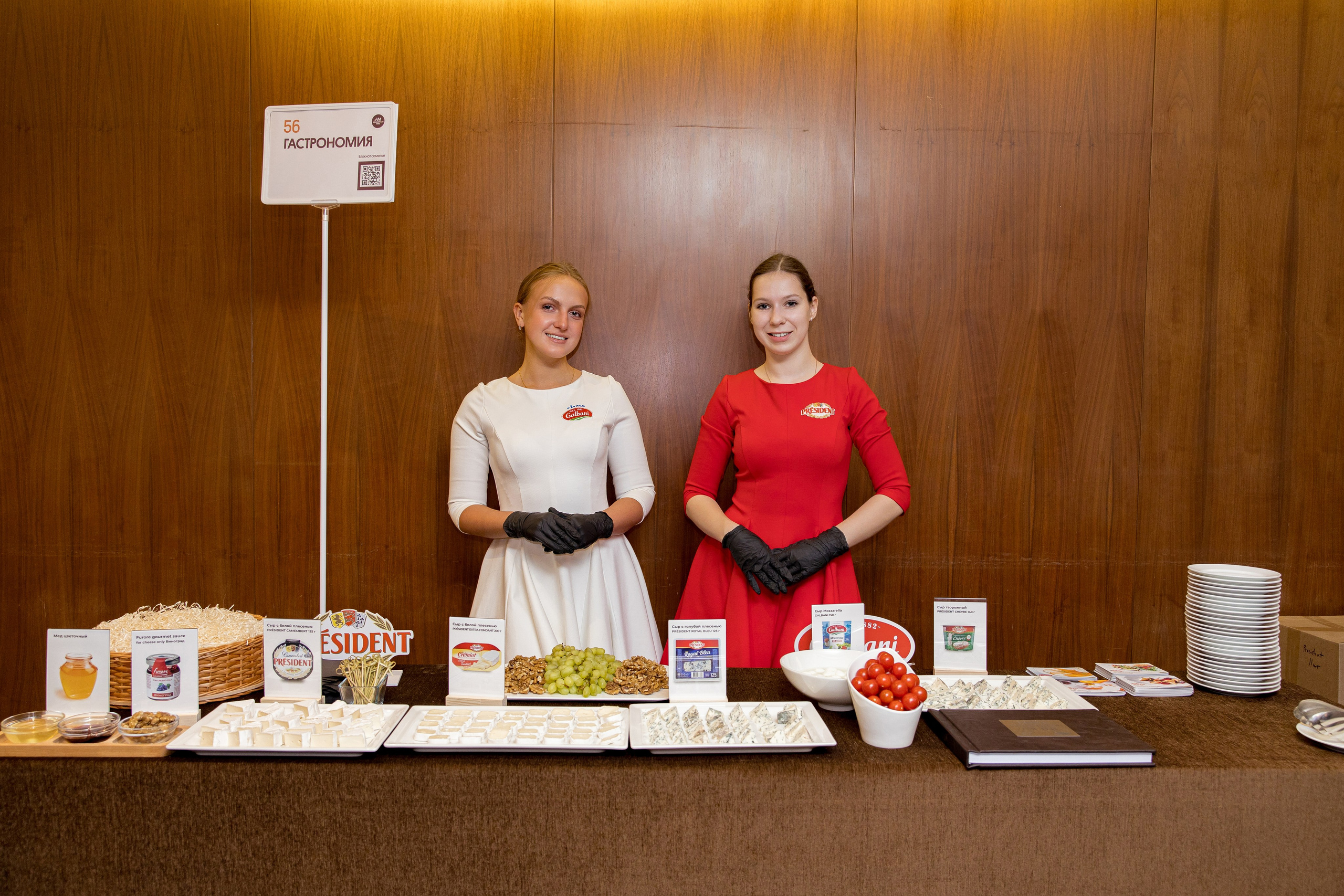 Репортажная фото- и видеосъемка Винного салона «Ароматный мир» в СПб