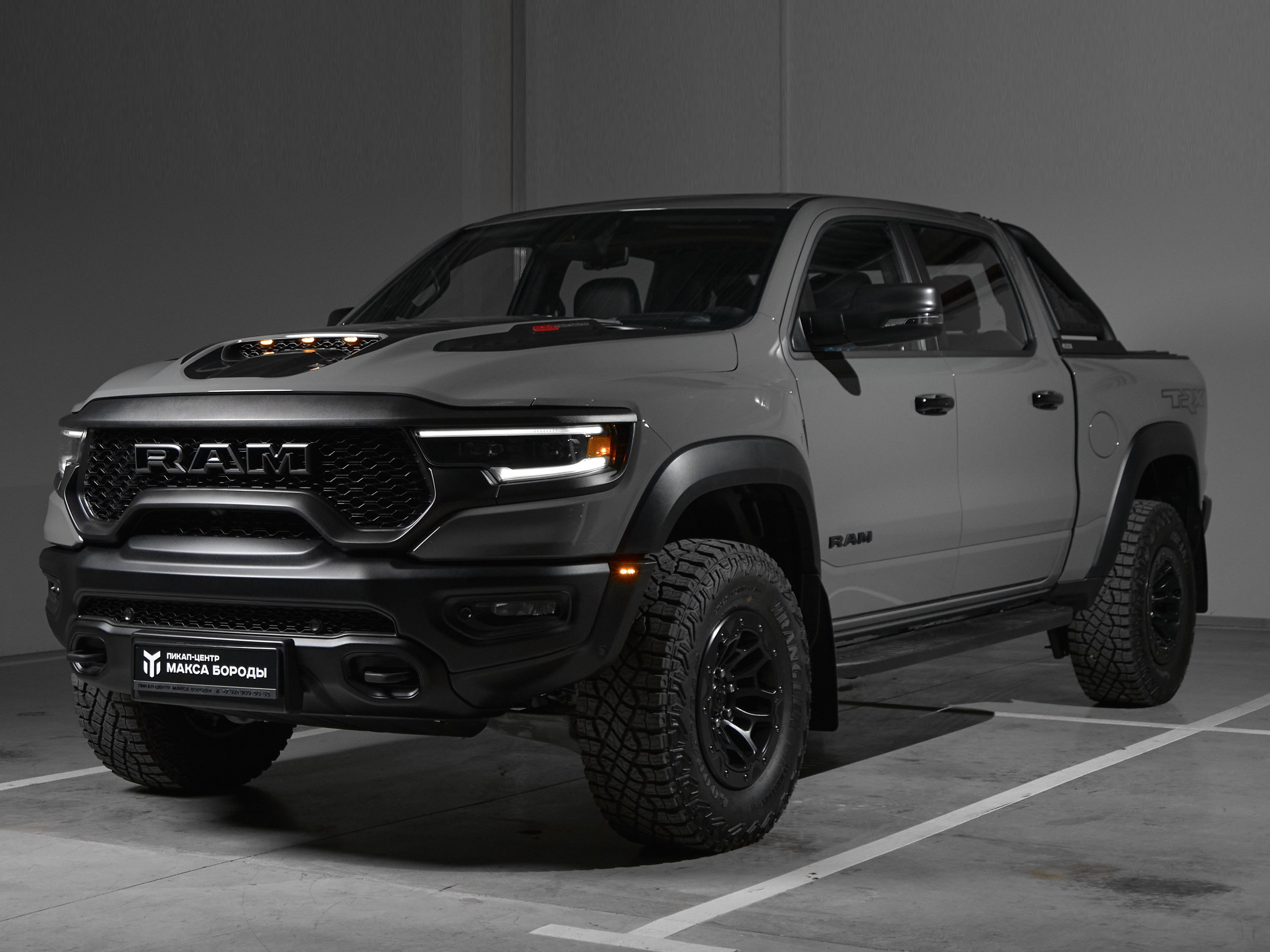 Автомобильный фотограф в Санкт-Петербурге Антон Гумен | Фотосессии авто для автосалонов