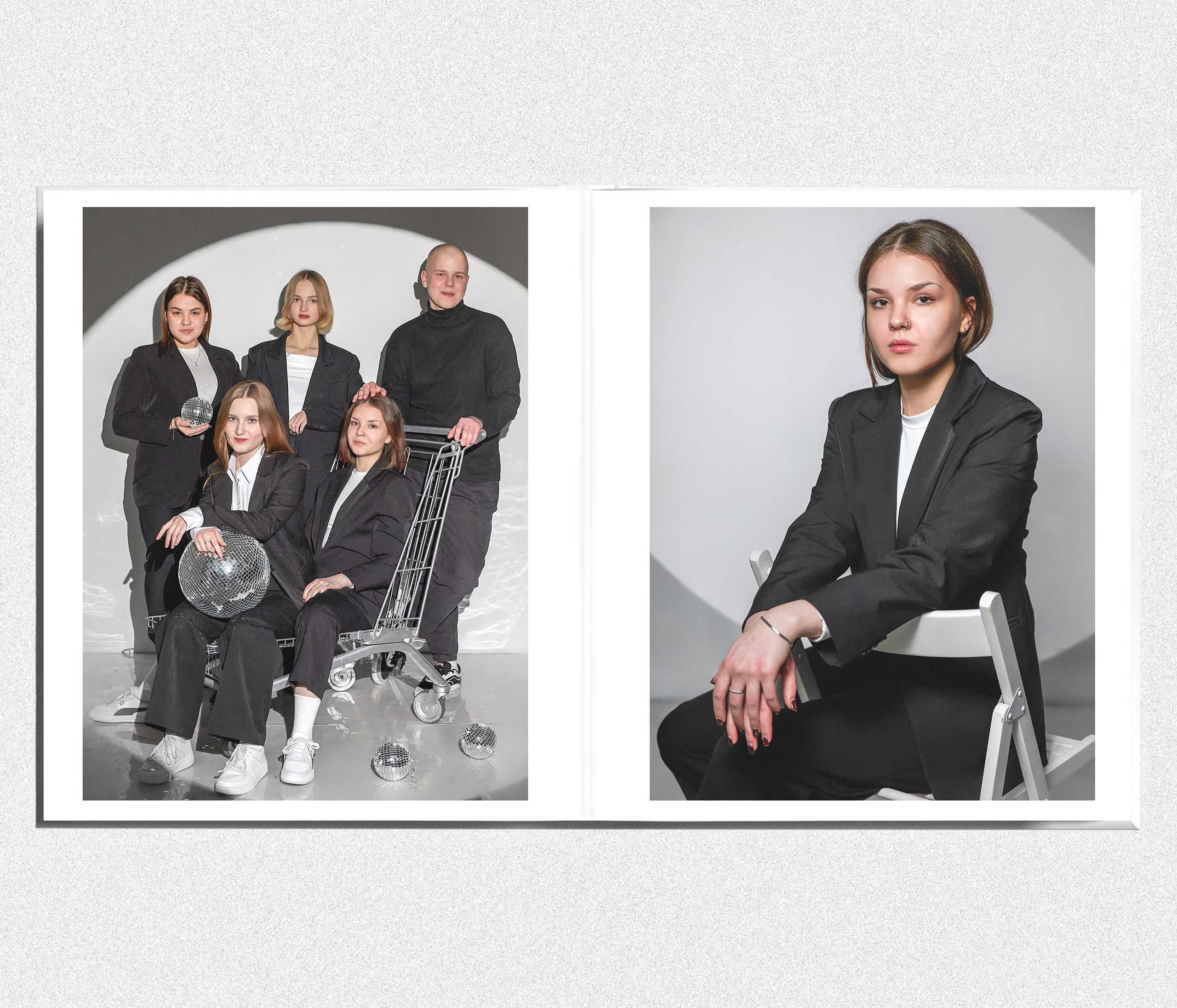 Выпускной альбом «Софиты». Выпускные альбомы в Тюмени для школ, садов, вузов спортивных секций