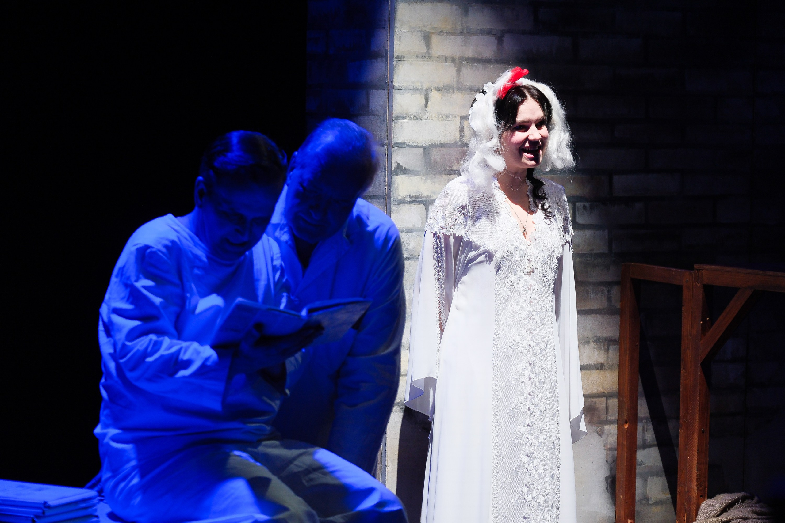 Записки сумасшедшего. Фотограф Анатолий Деникин