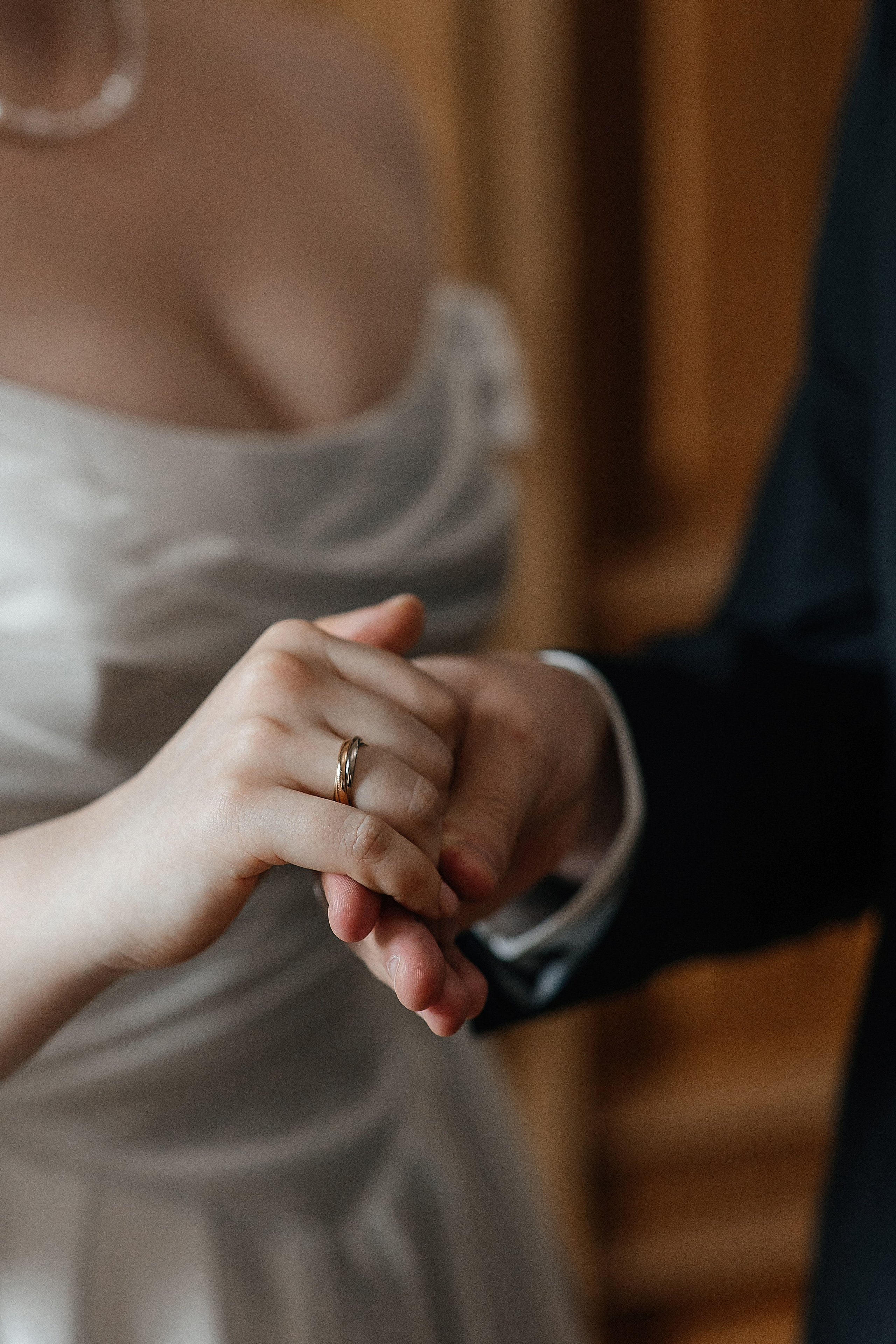 Регистрация брака в библиотеке читальне пушкина. Свадебный фотограф в Москве Дарья Олендарёва