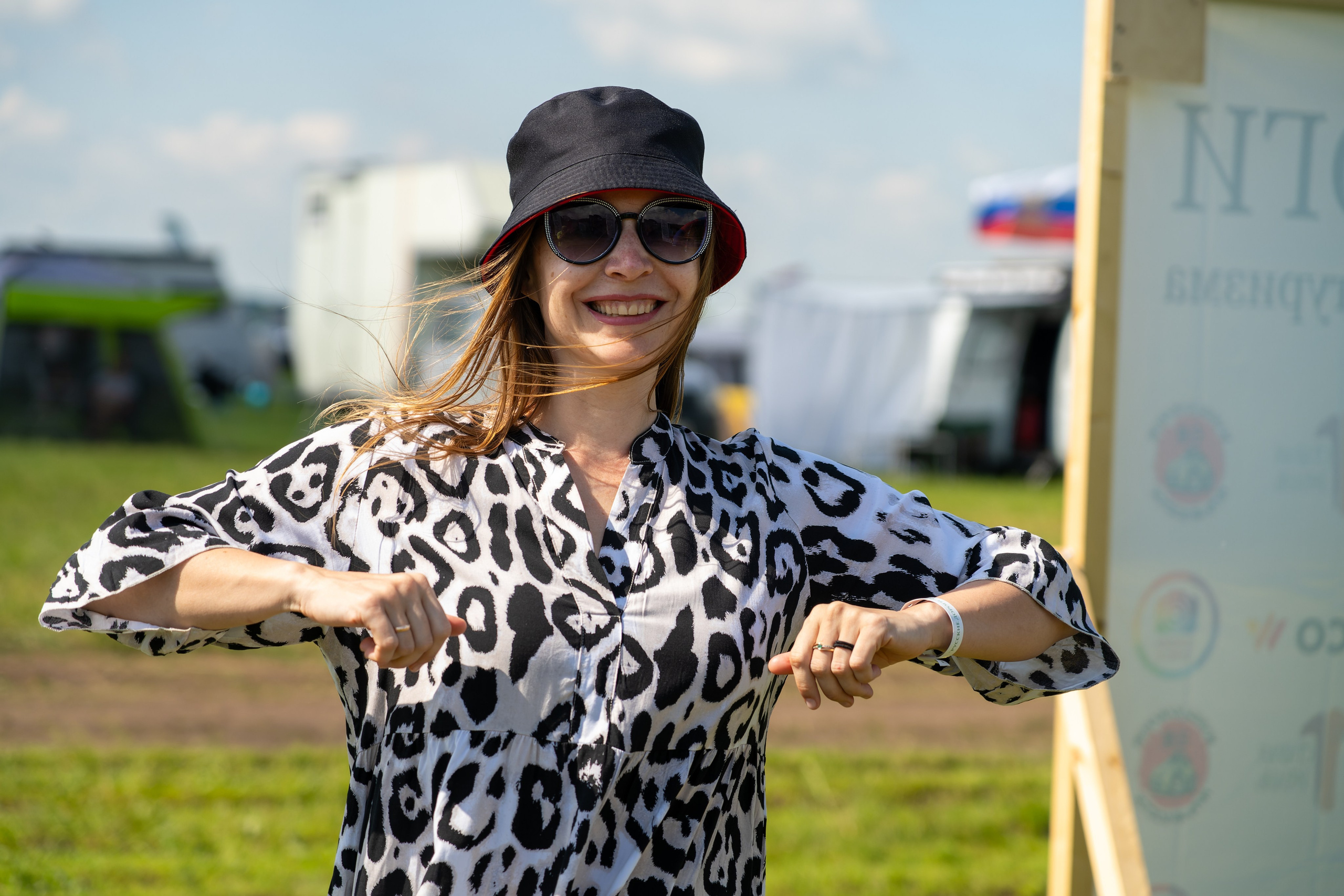 Фотограф на прогулочную фотосессии, фотосъёмка в парке, фотосессии в цветущем саду, студийные фотосессии. «Студия DRONAVT`s» — видеосъёмка и фотография г. Москва