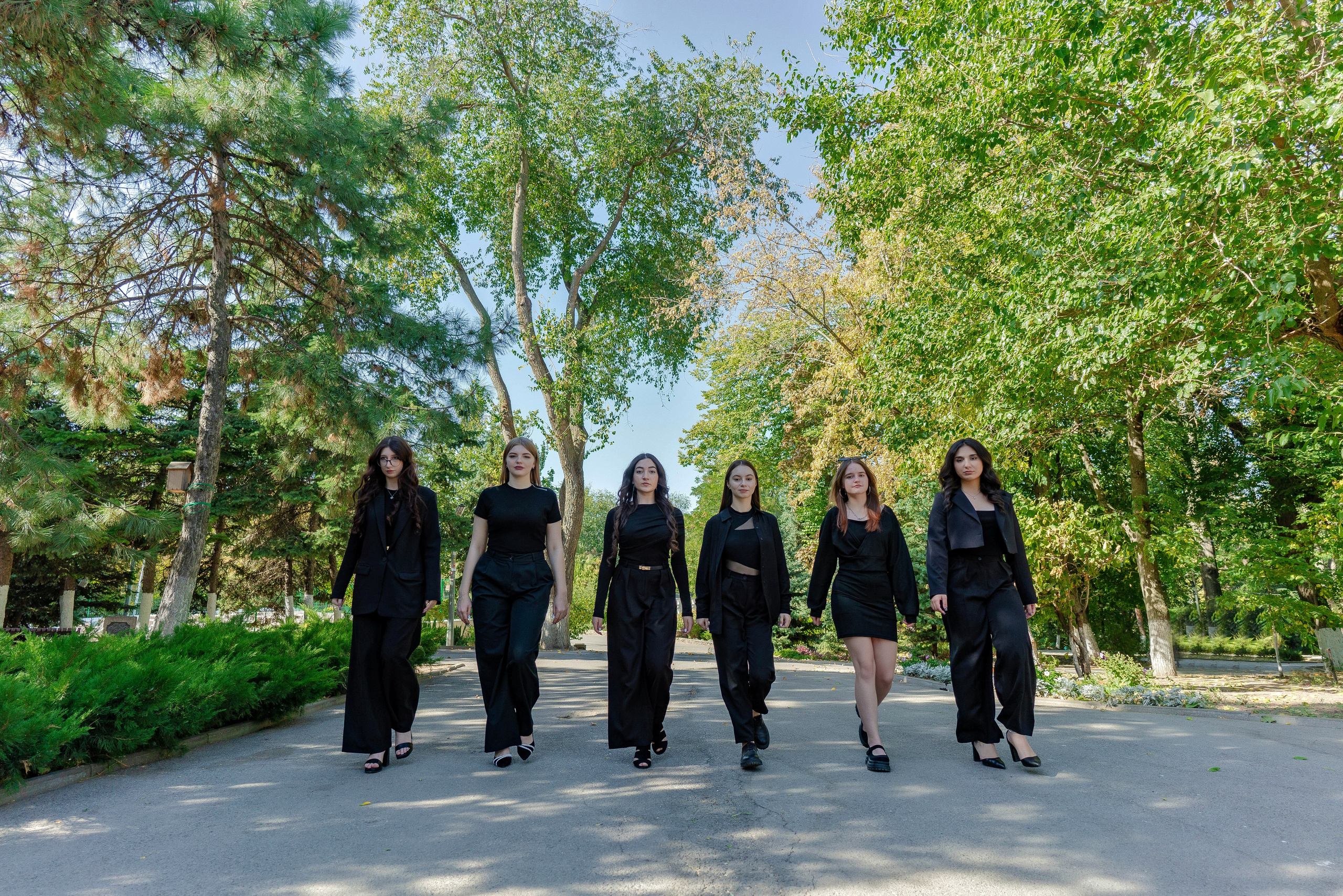 Выпускные (школьные) альбомы (книги) в Ростове-на-Дону. Современные Выпускные Альбомы в Ростове-на-Дону