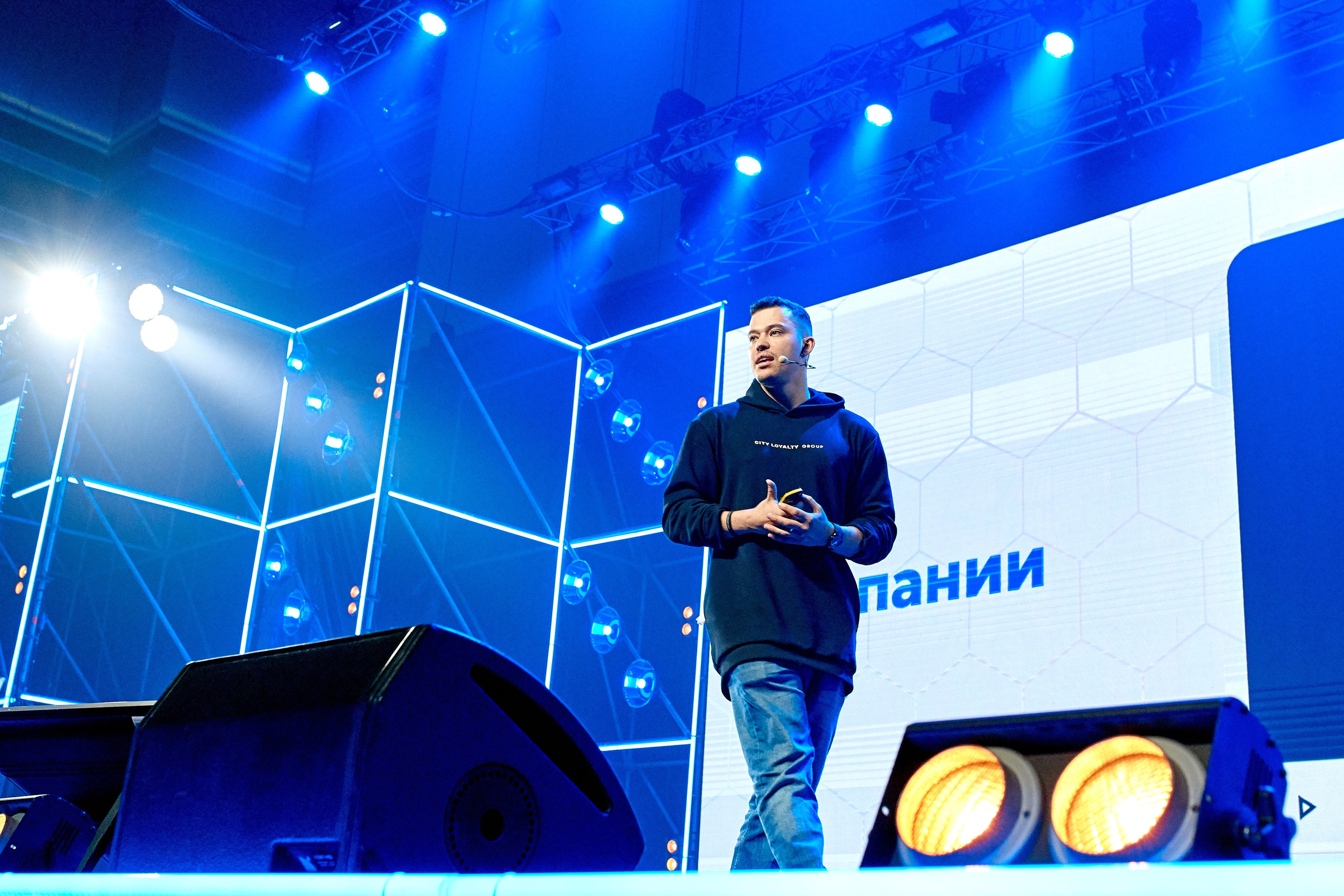 Фотограф на мероприятие в Москве, заказать услуги фотосъёмки — Цены и стоимость услуг профессионального фотографа мероприятий