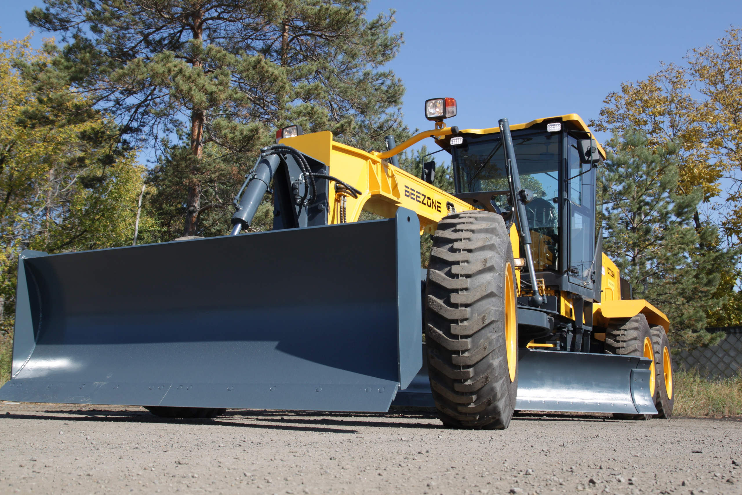 Фото грейдер Beezone G722H (B16MG). Продажа и обслуживание грузовой техники и спецтехники в г. Новосибирск компания СТИ