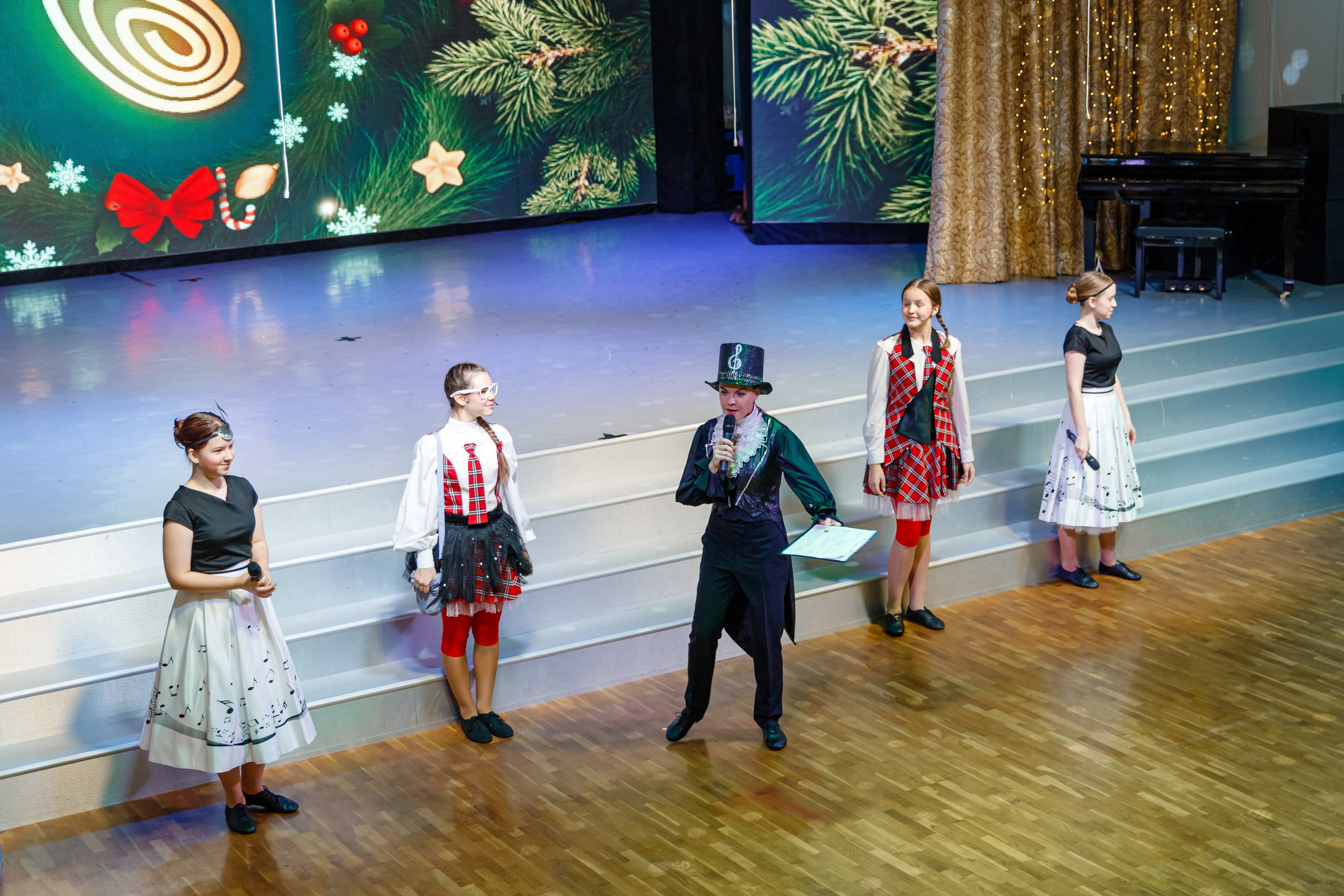 Новый год МЭЦ артстудия Успех. Марина Ушакова. Фотограф. Выпускные альбомы. г. Краснодар