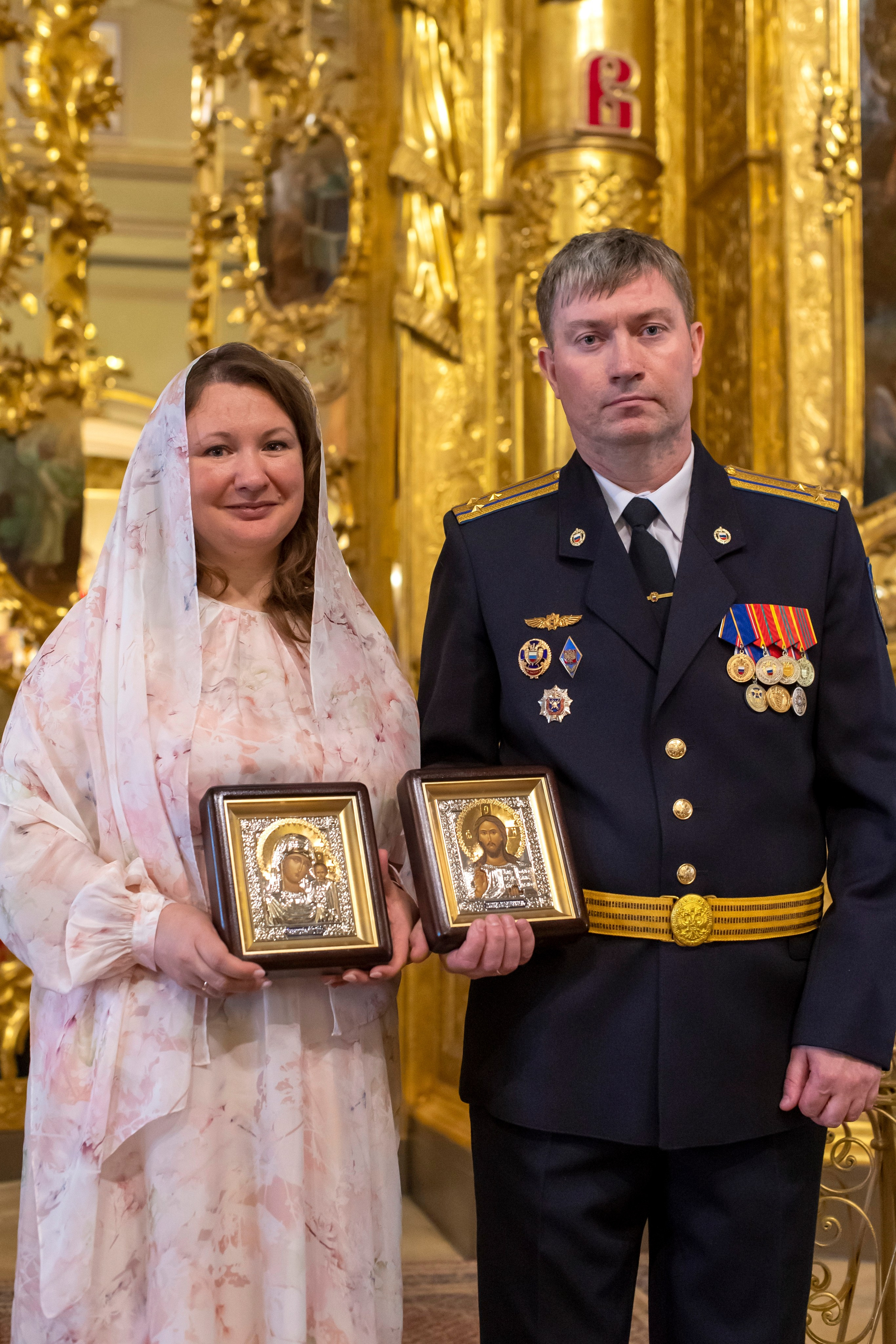 Венчание в храме Климента Папы Римского на Третьяковской. Свадебный и семейный фотограф в Москве Ирина Гончарова