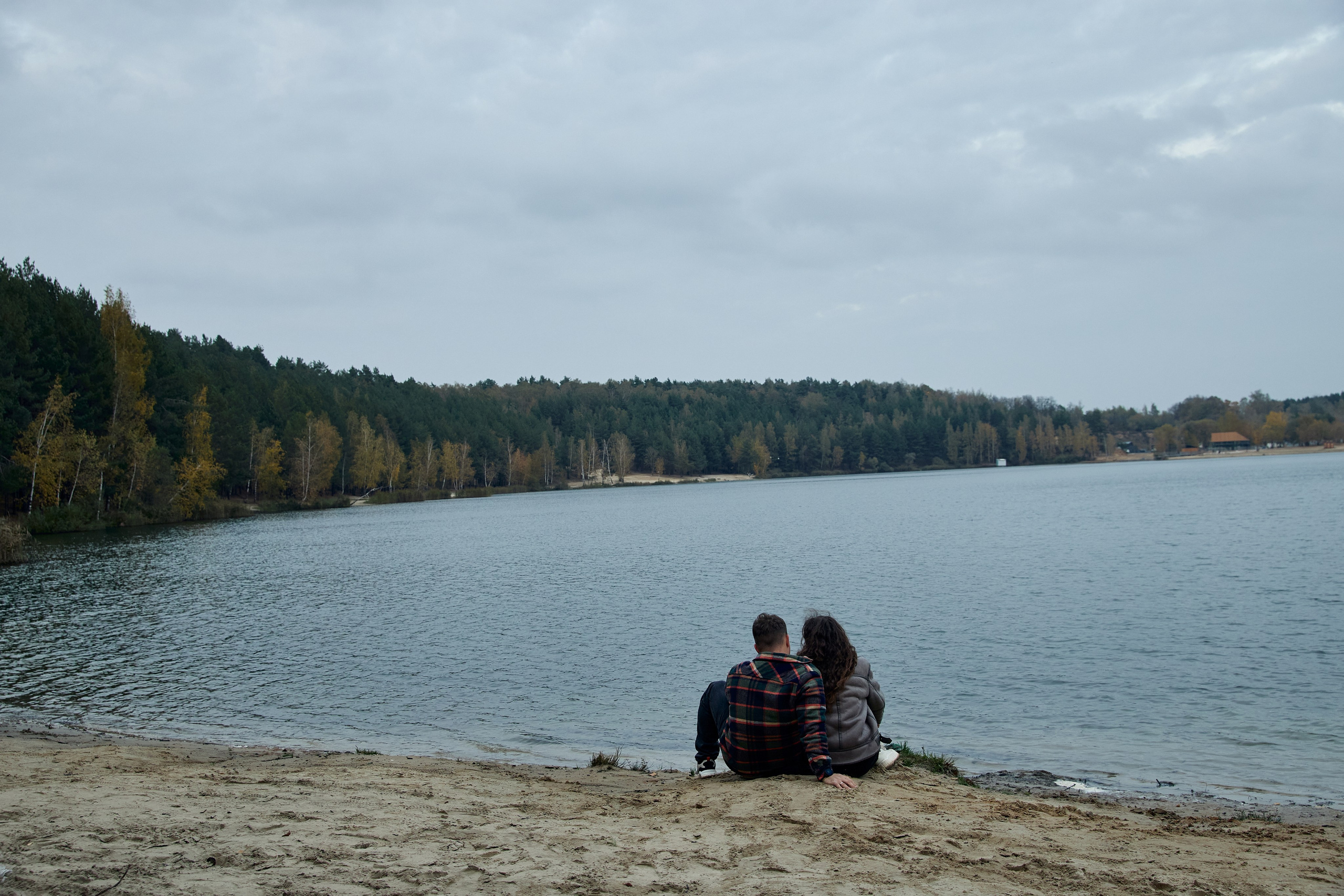 Семейная съемка в карьере у озера. Контентный и репортажный фотограф Виталий Кулешов | Москва