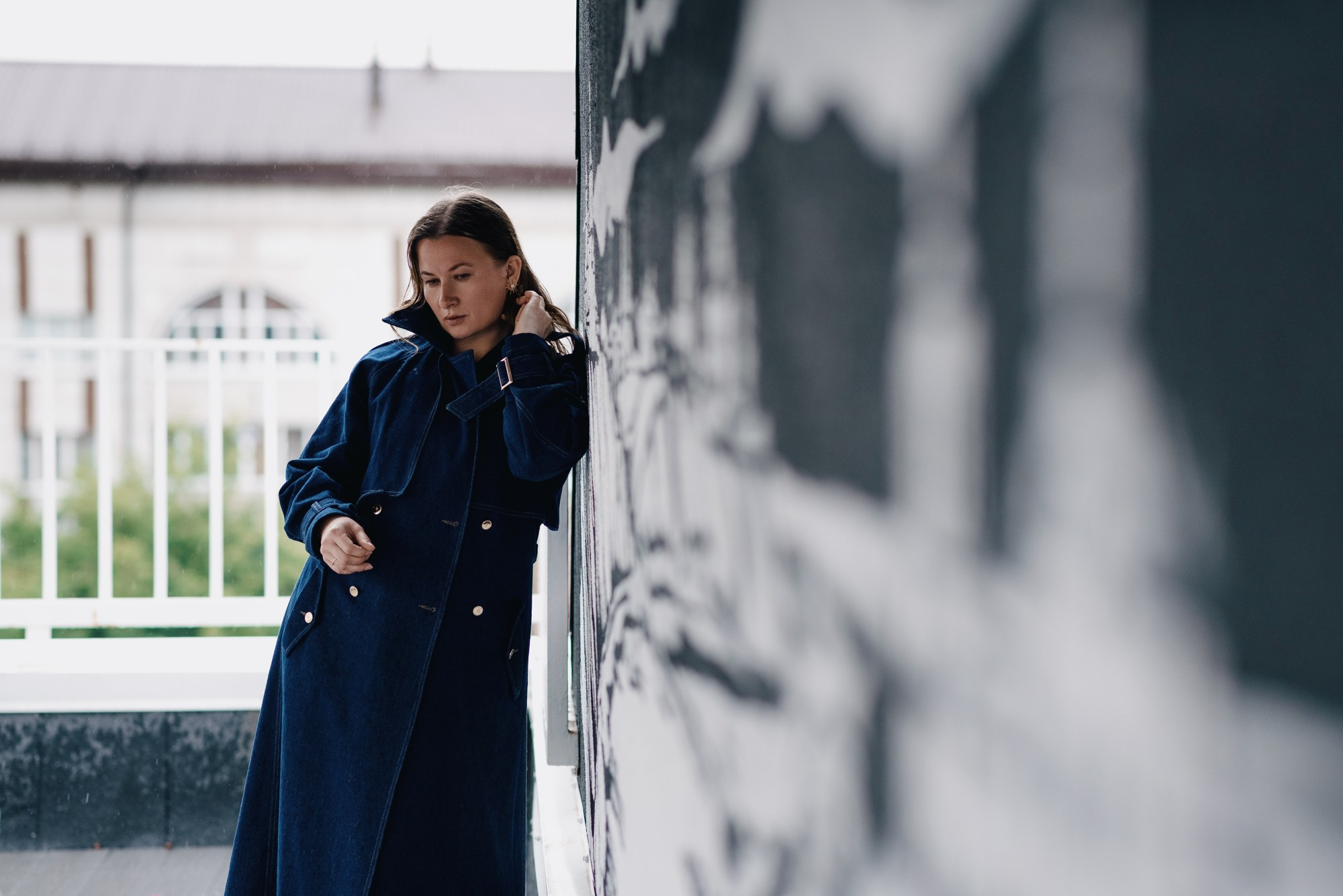 Фотограф Тюмень — Уличная фотосессия на крыше | Дарья Мустафина