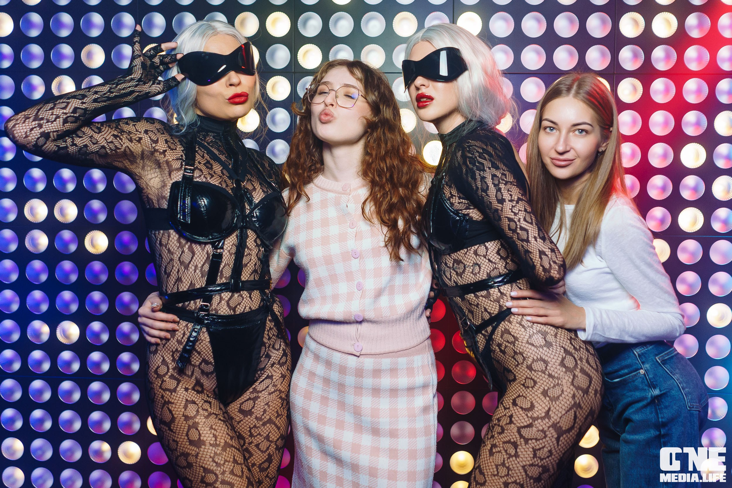 Фоторепортаж из караоке-клуба Эйфория. One Media Life: фоторепортажи, фотоотчеты с мероприятий и заведений